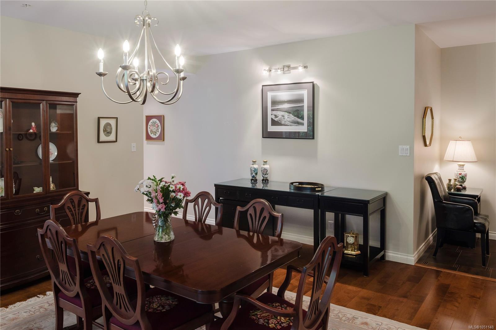 5329 Cordova Bay Rd #106