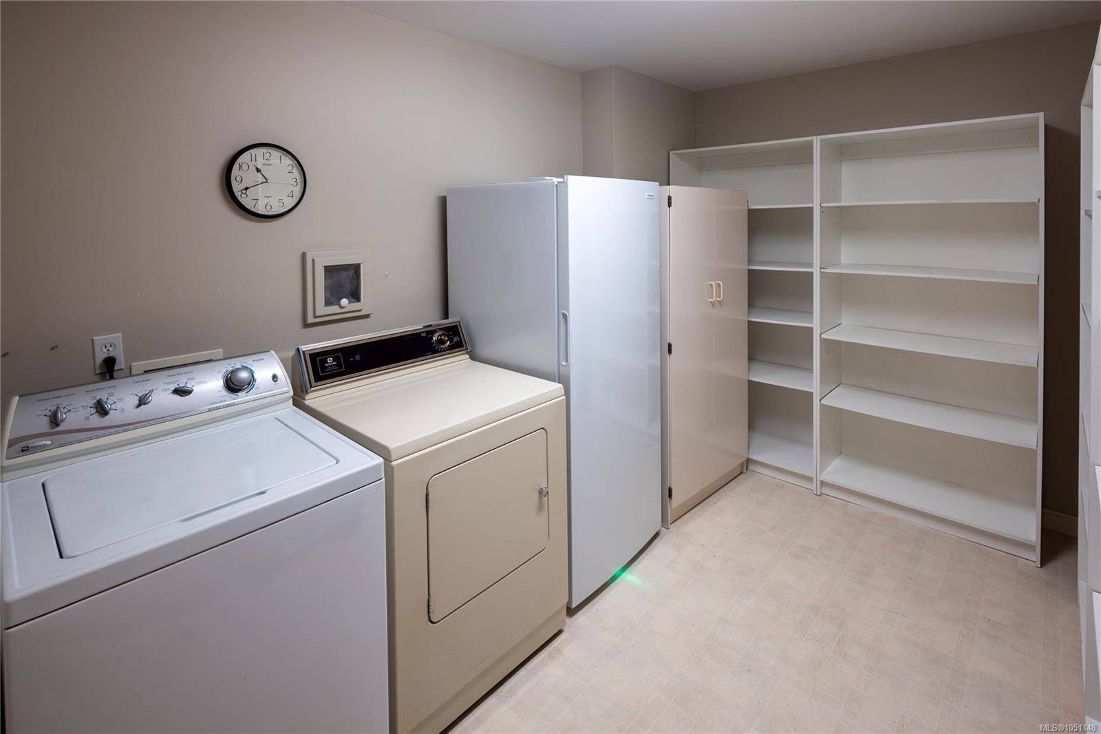 5329 Cordova Bay Rd #106