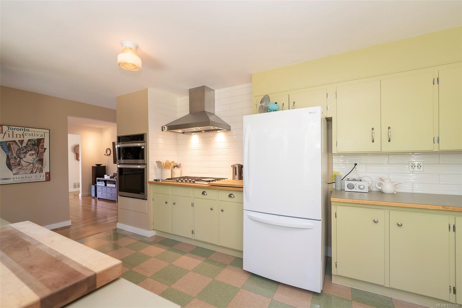 129 Sunset Dr