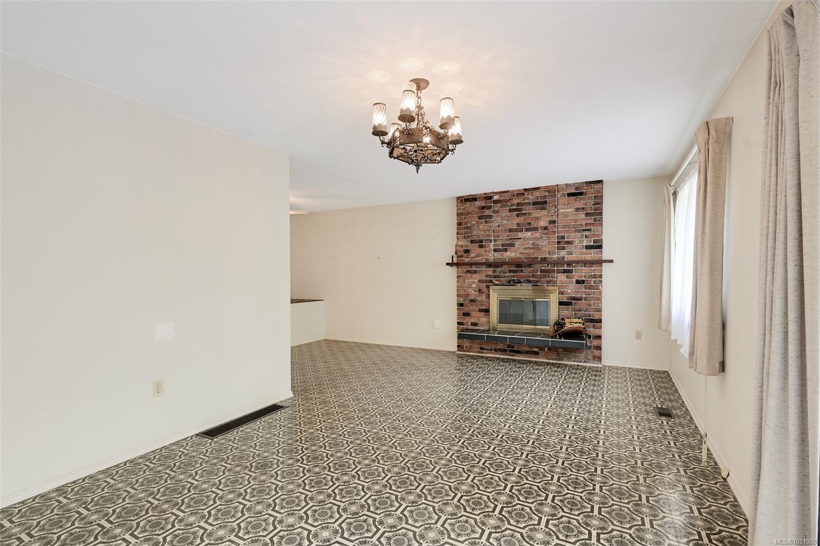 948 Dunsmuir Rd