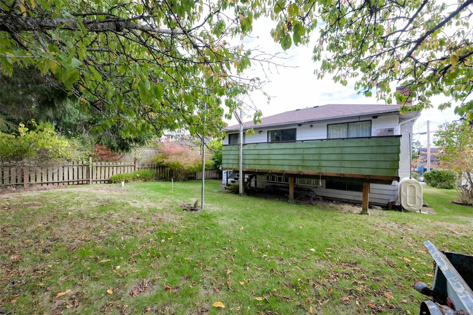 948 Dunsmuir Rd