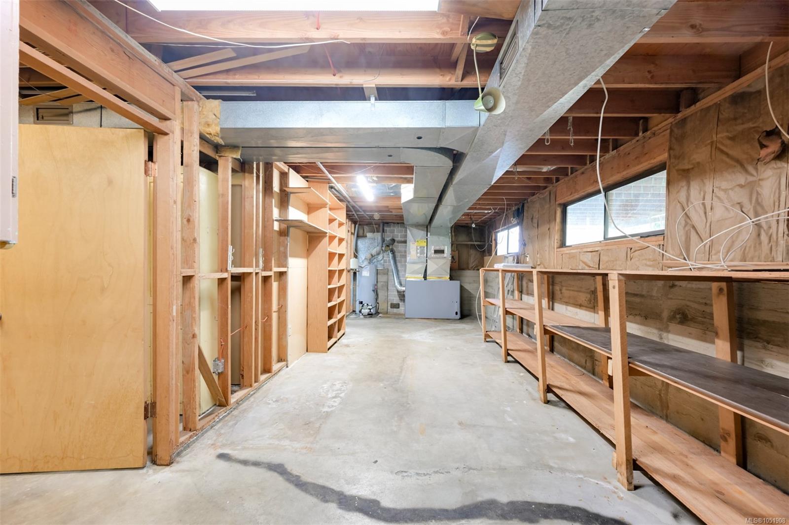 948 Dunsmuir Rd