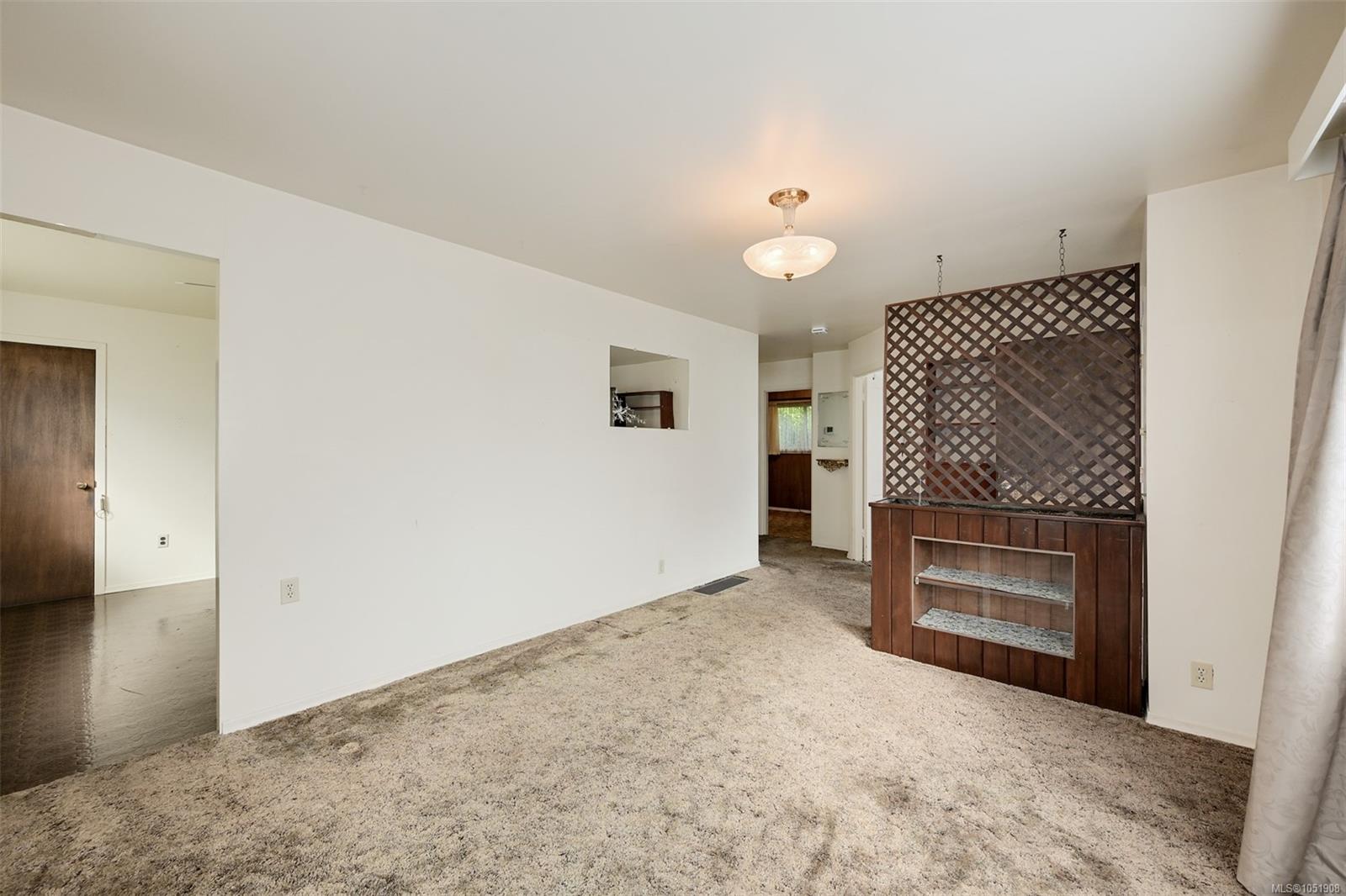 948 Dunsmuir Rd