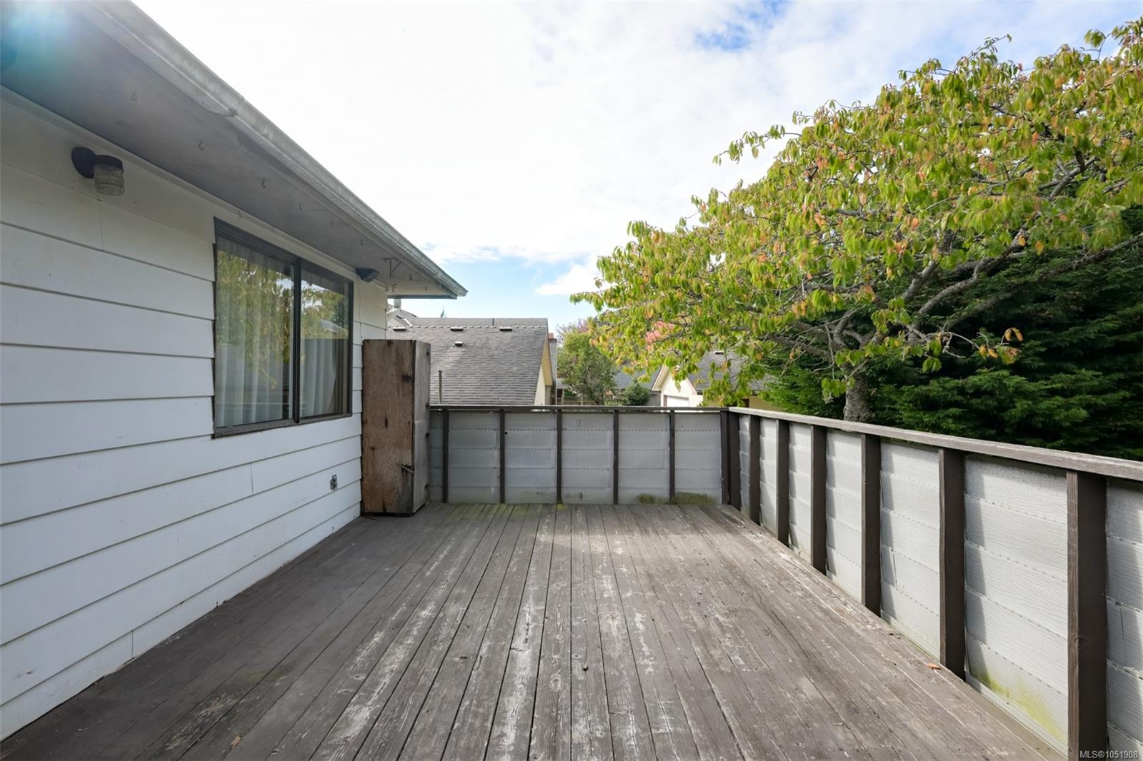948 Dunsmuir Rd