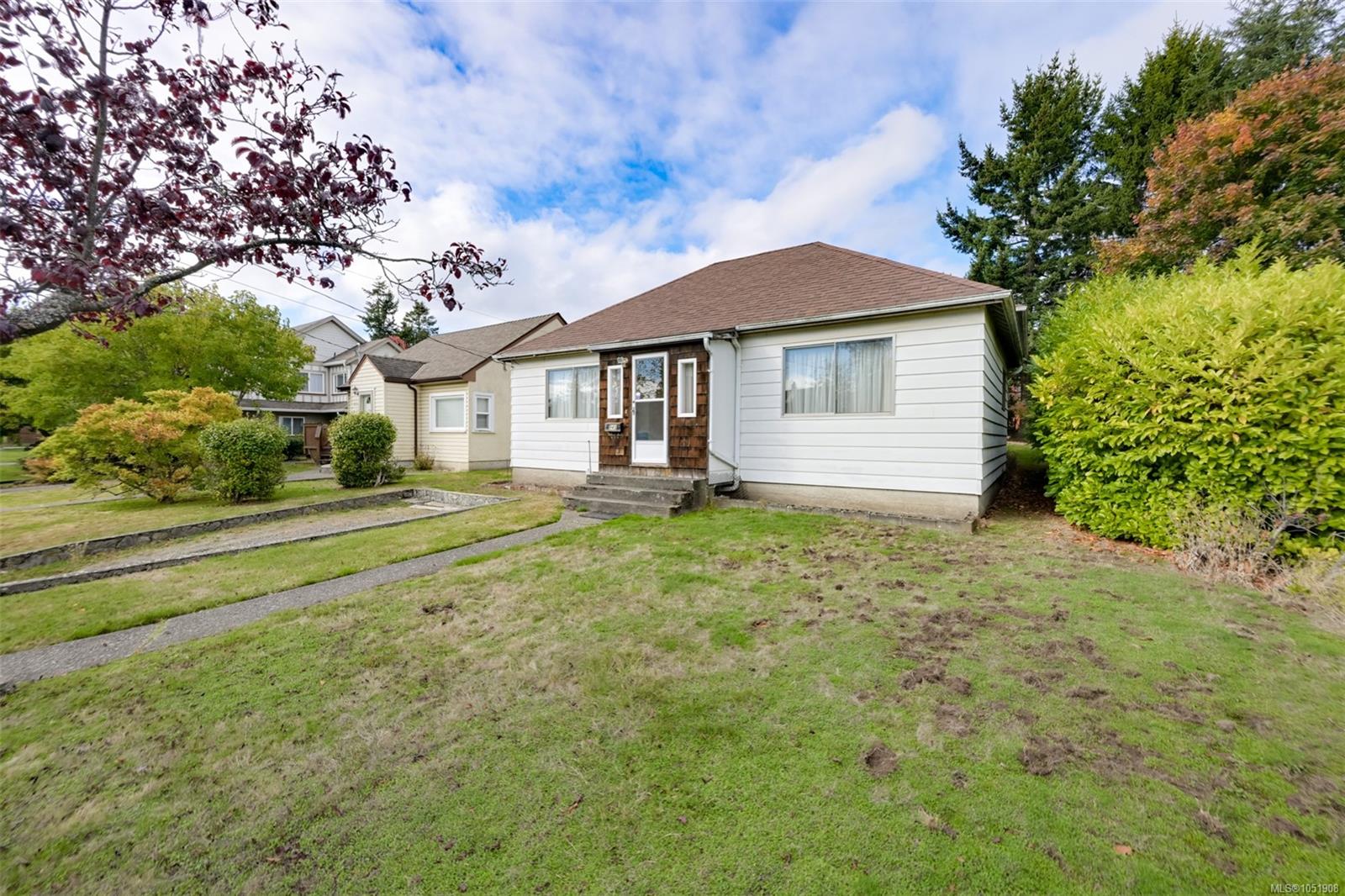 948 Dunsmuir Rd