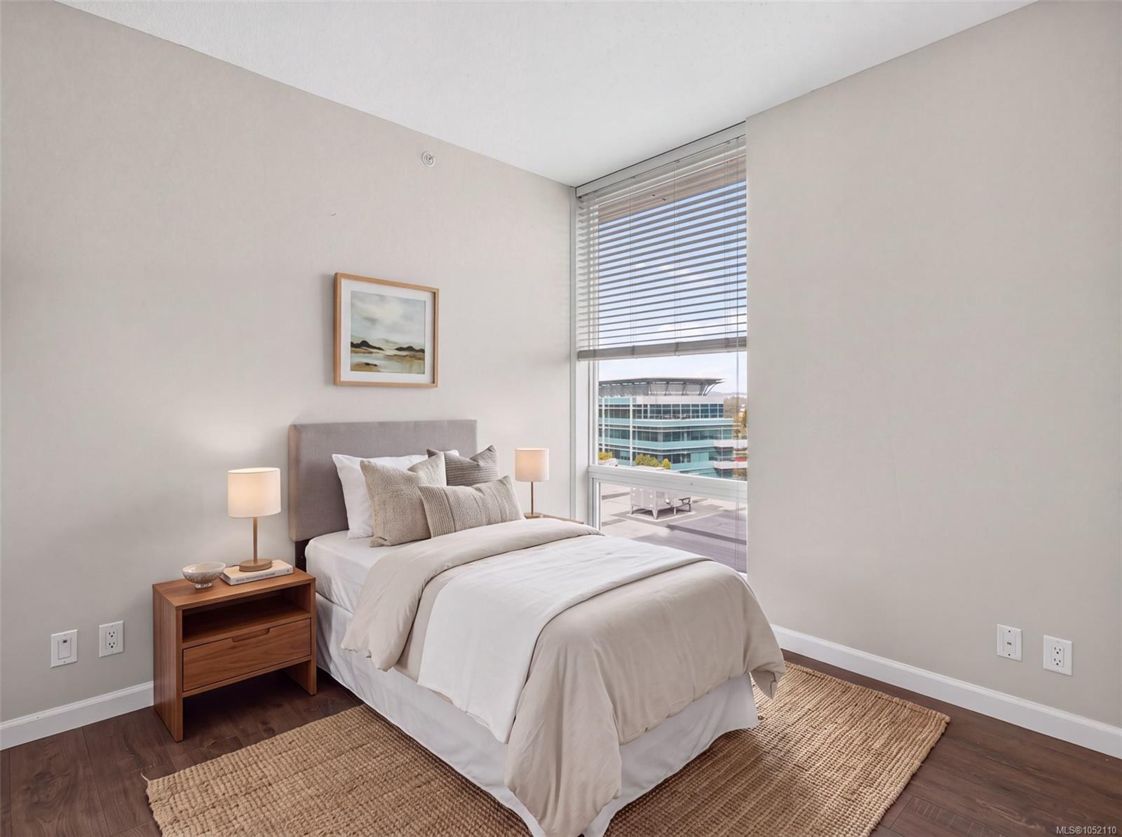 160 Wilson St #805