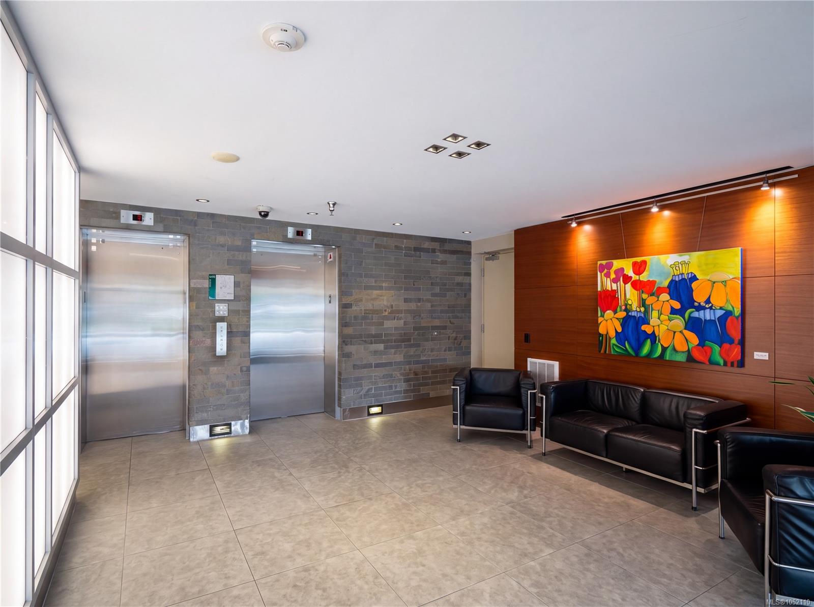 160 Wilson St #805