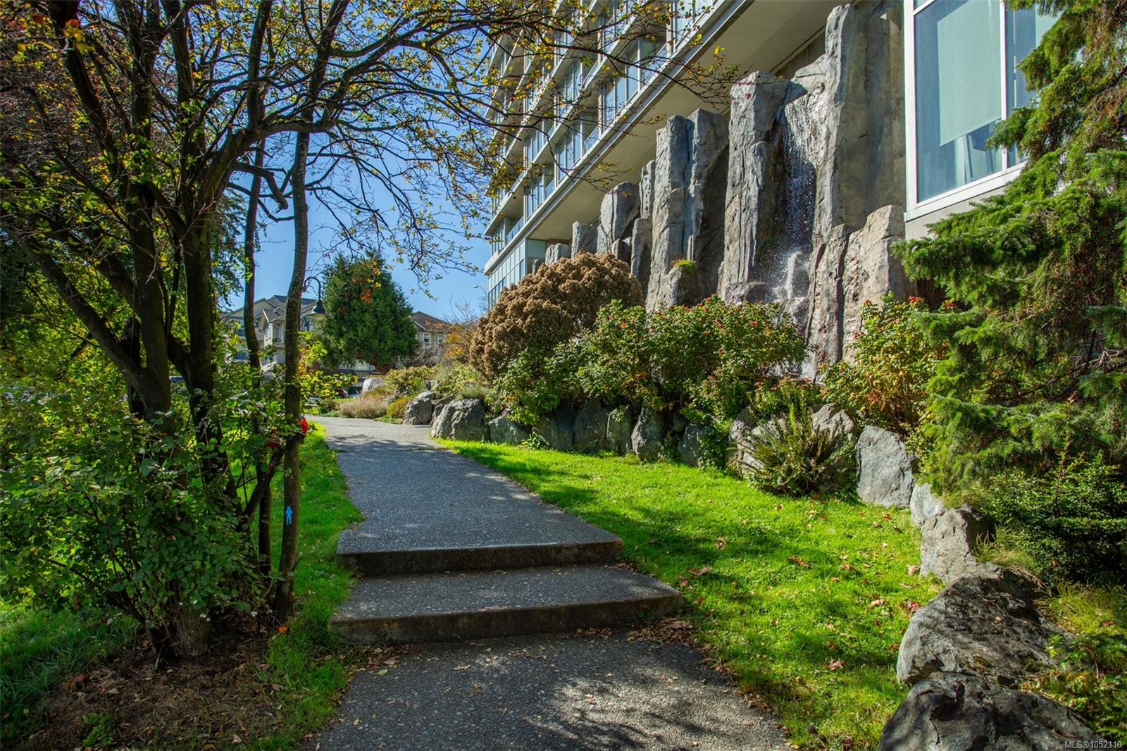160 Wilson St #805