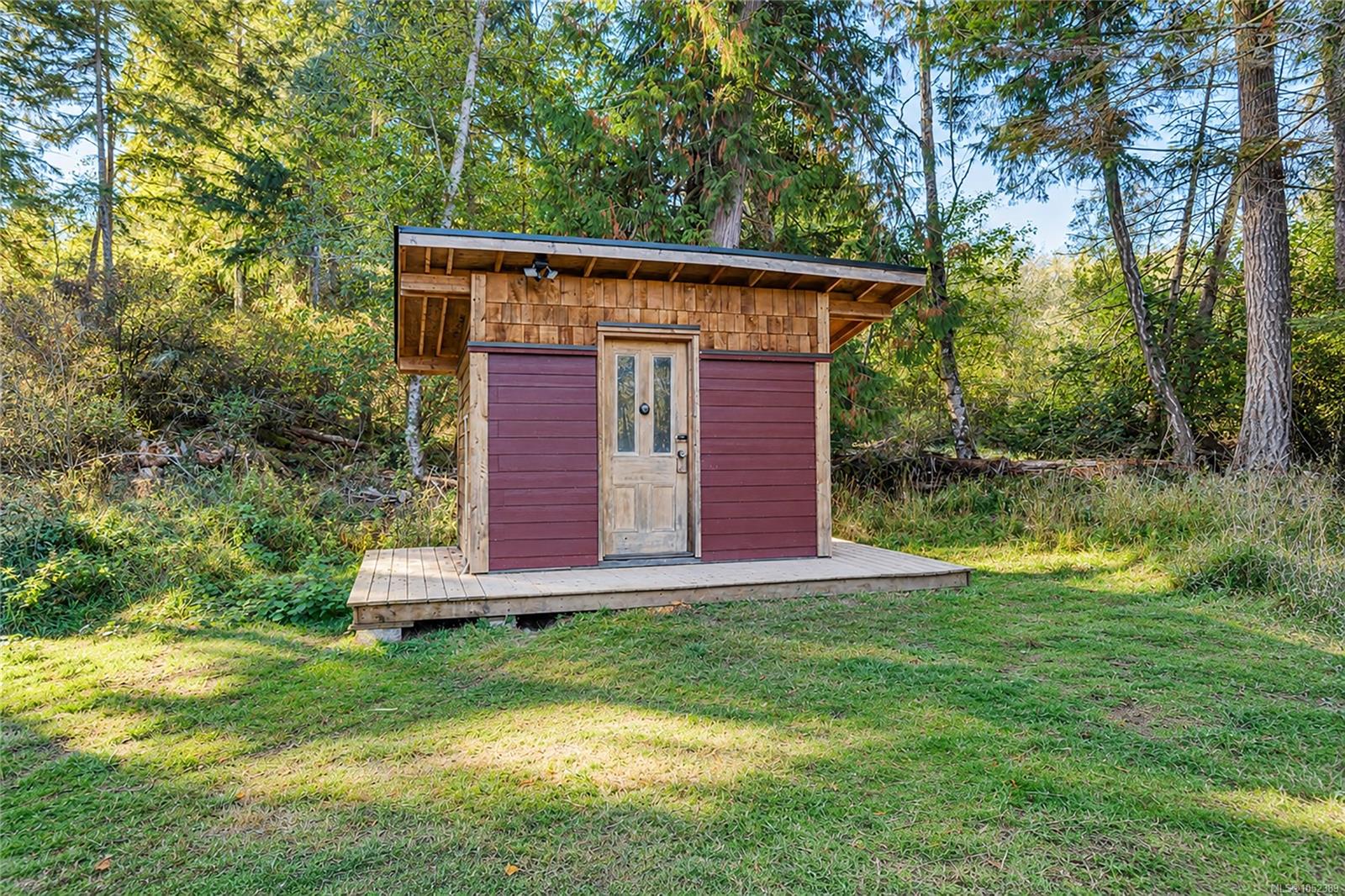 148 Meadow Dr