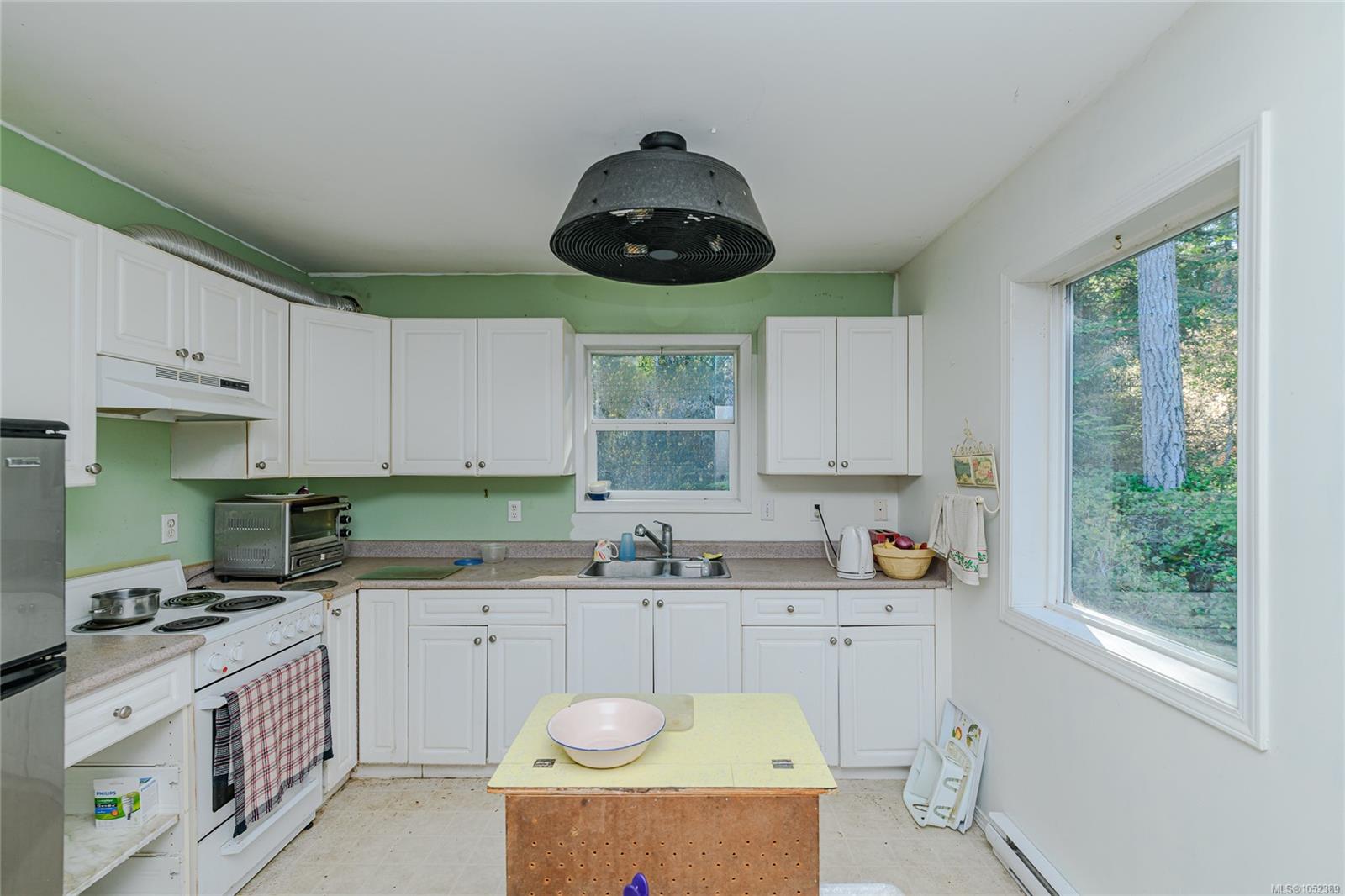 148 Meadow Dr