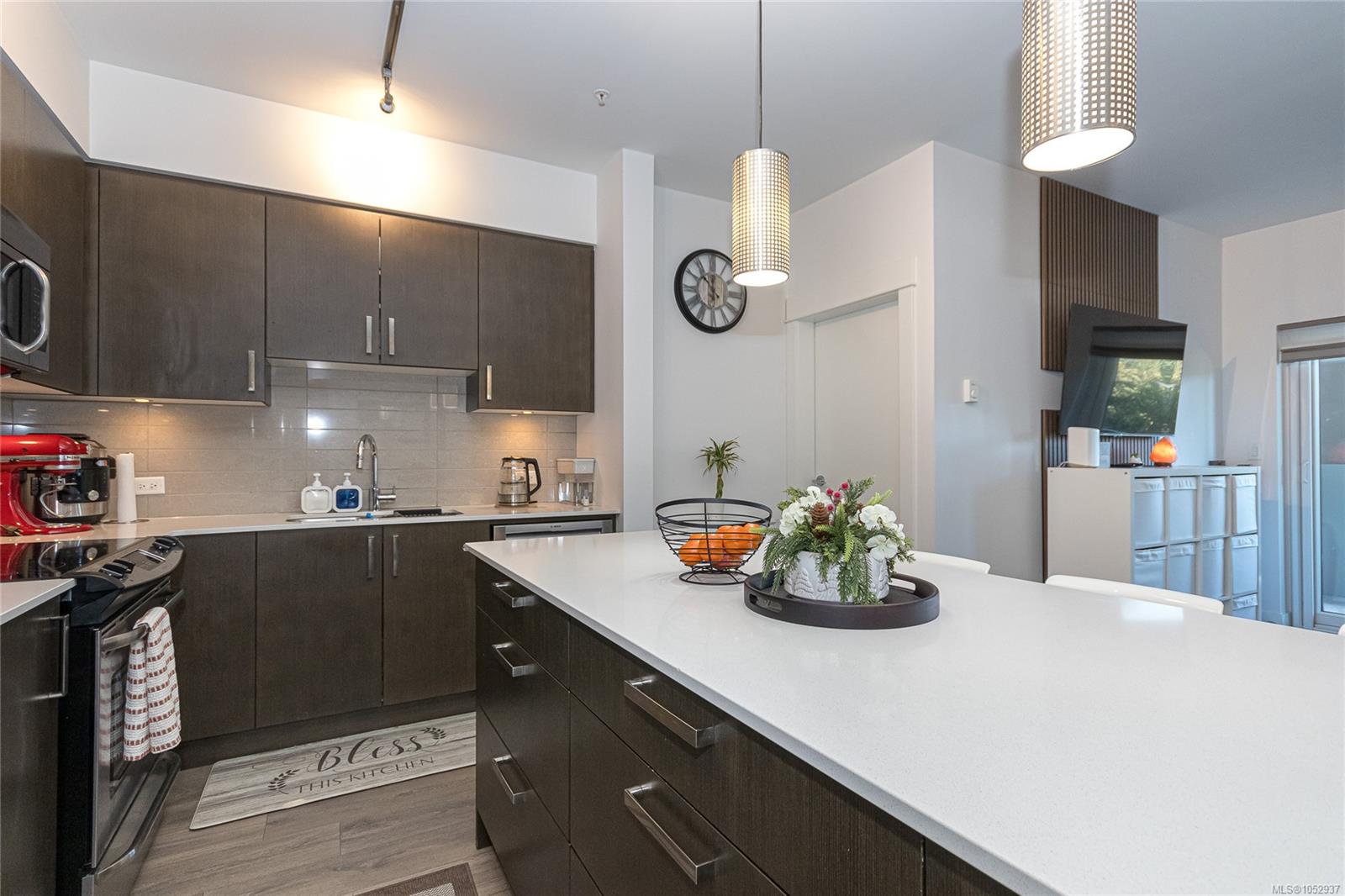290 Wilfert Rd #207