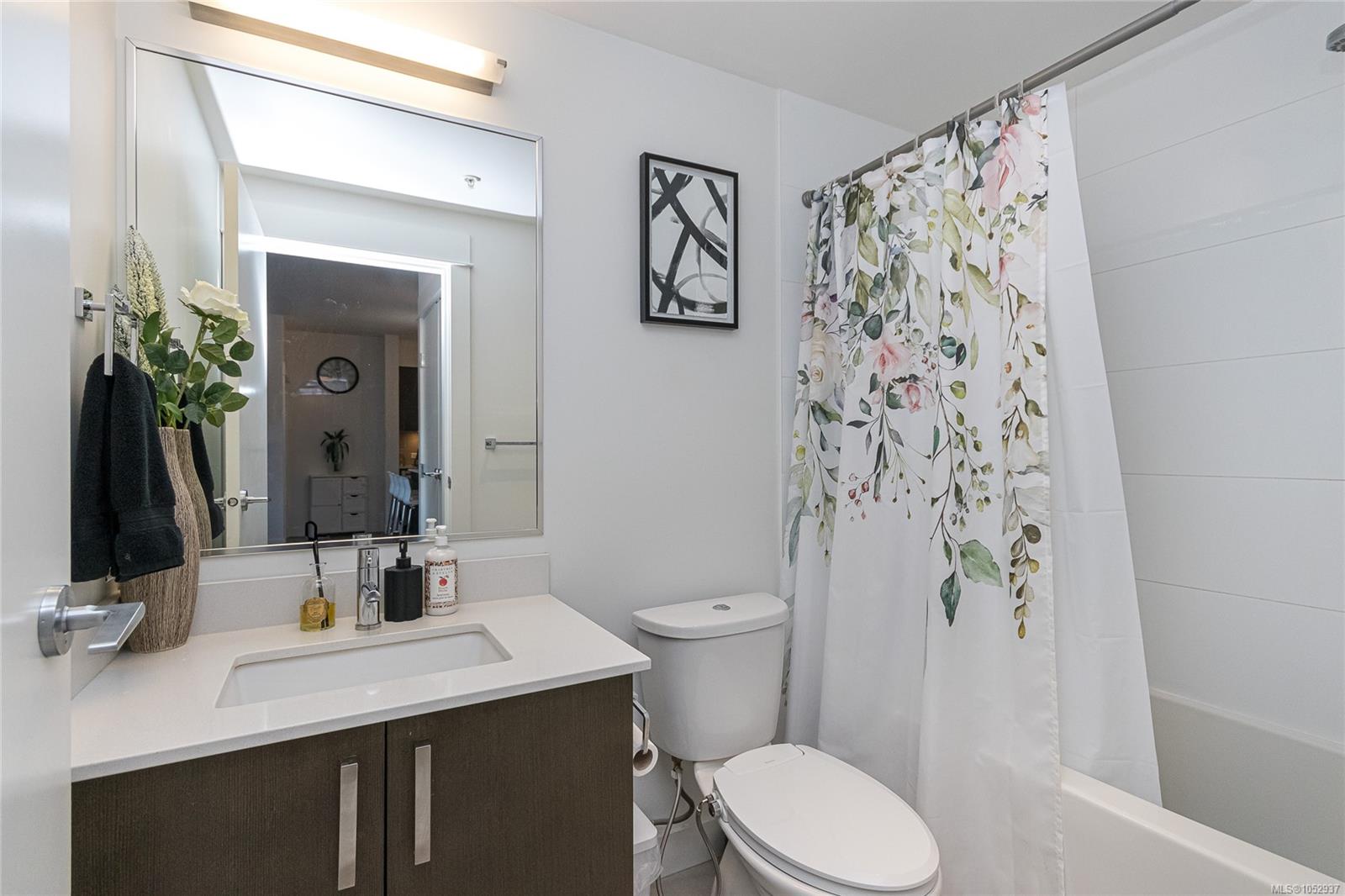 290 Wilfert Rd #207