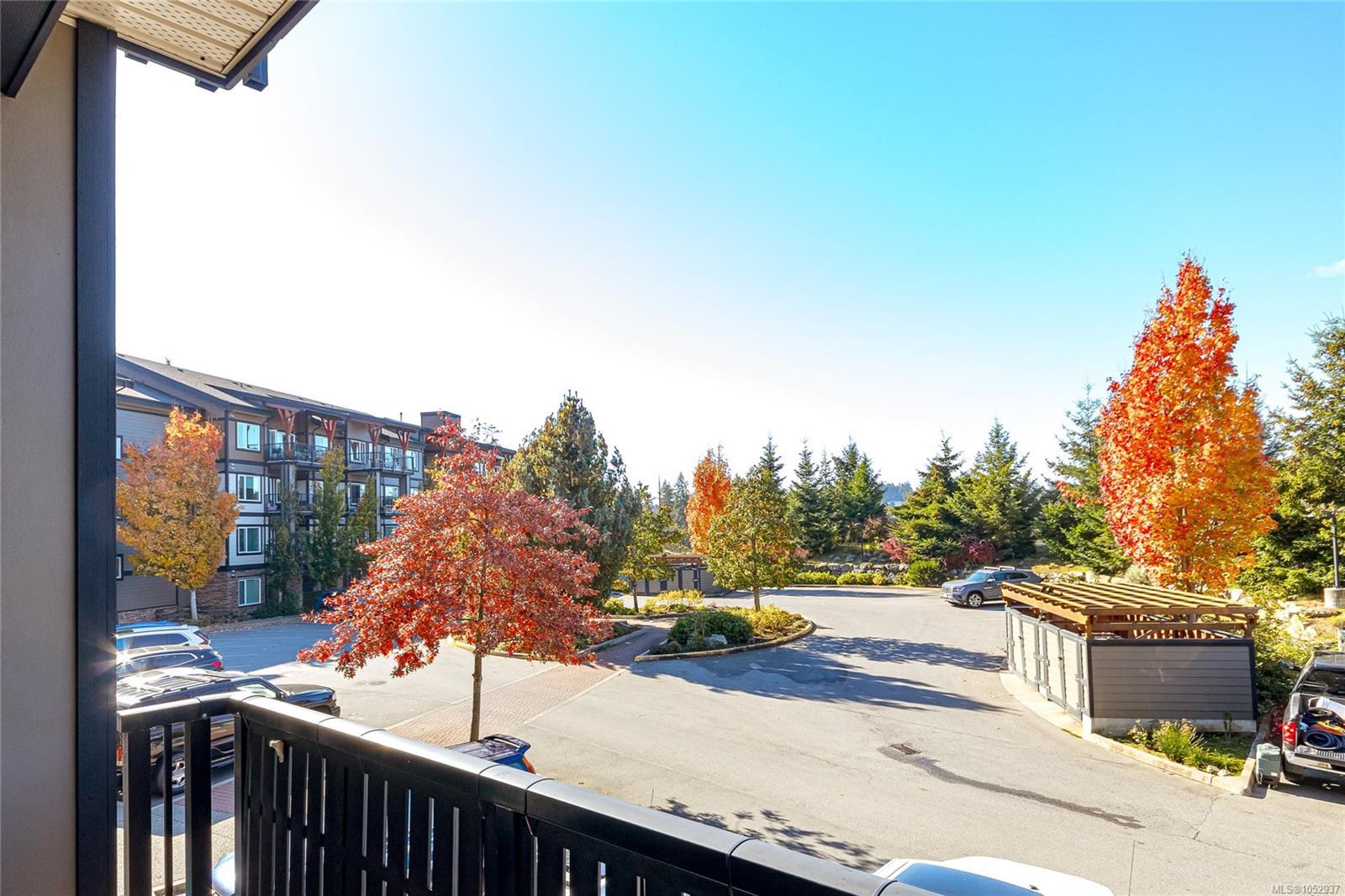 290 Wilfert Rd #207