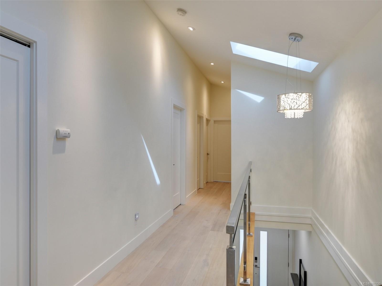 311 Simcoe St