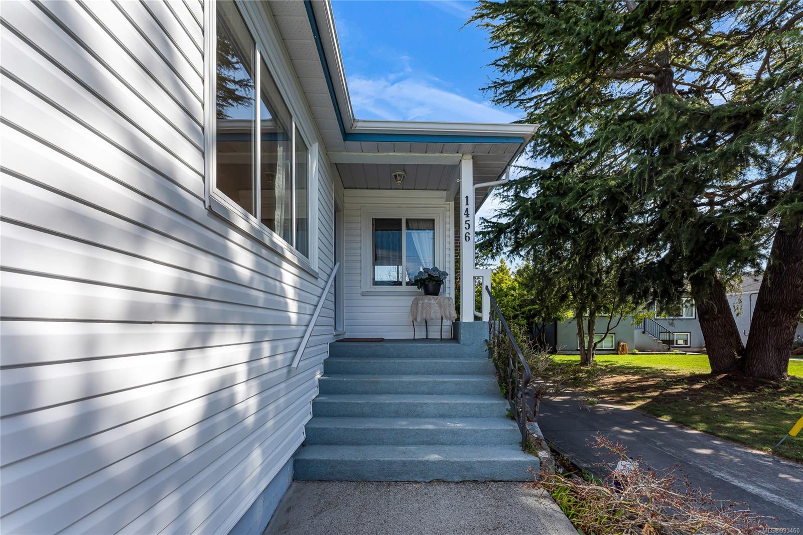 1456 Thurlow Rd