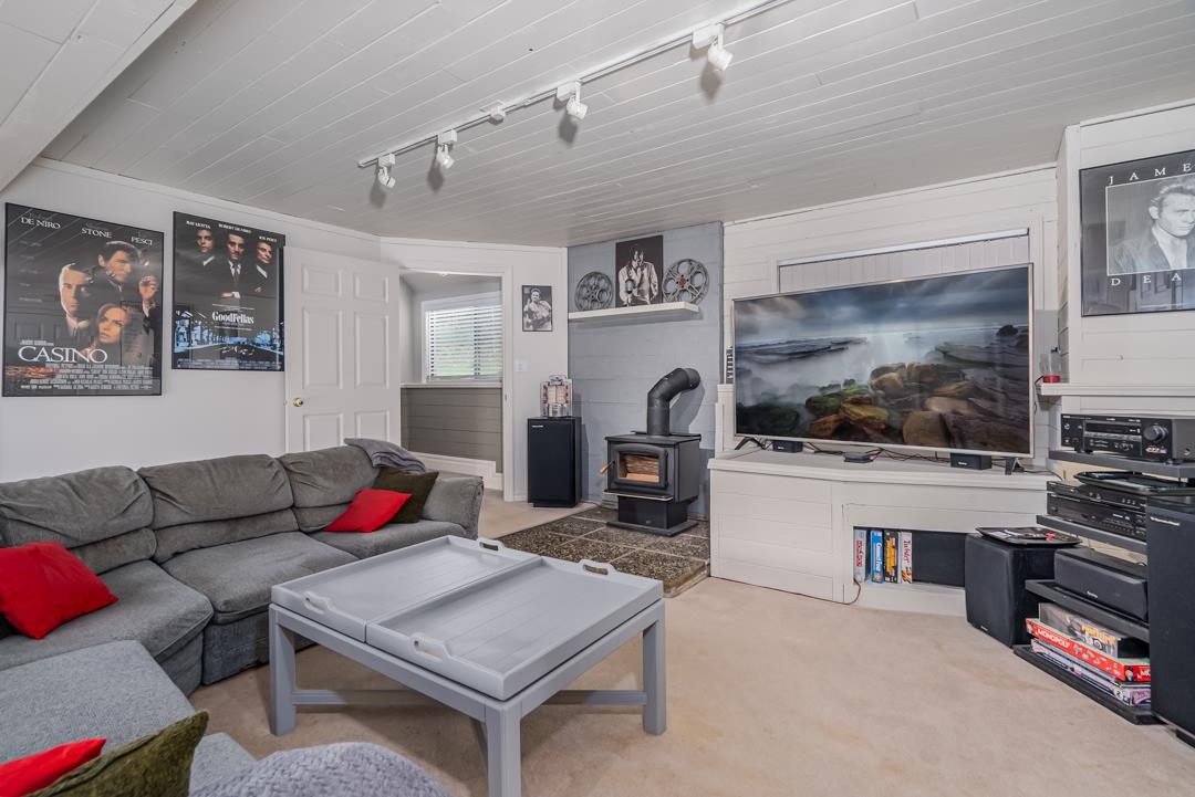 3632 VICTORIA DRIVE
