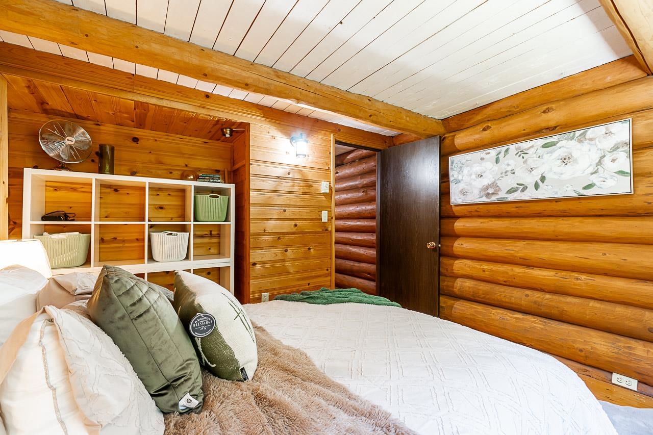 4 20619 EDELWEISS DRIVE Unit: 4