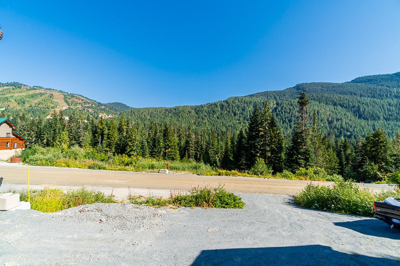 4 20619 EDELWEISS DRIVE Unit: 4