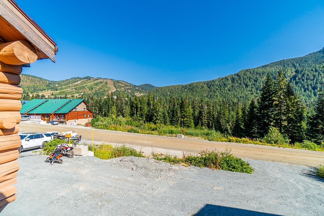 4 20619 EDELWEISS DRIVE Unit: 4