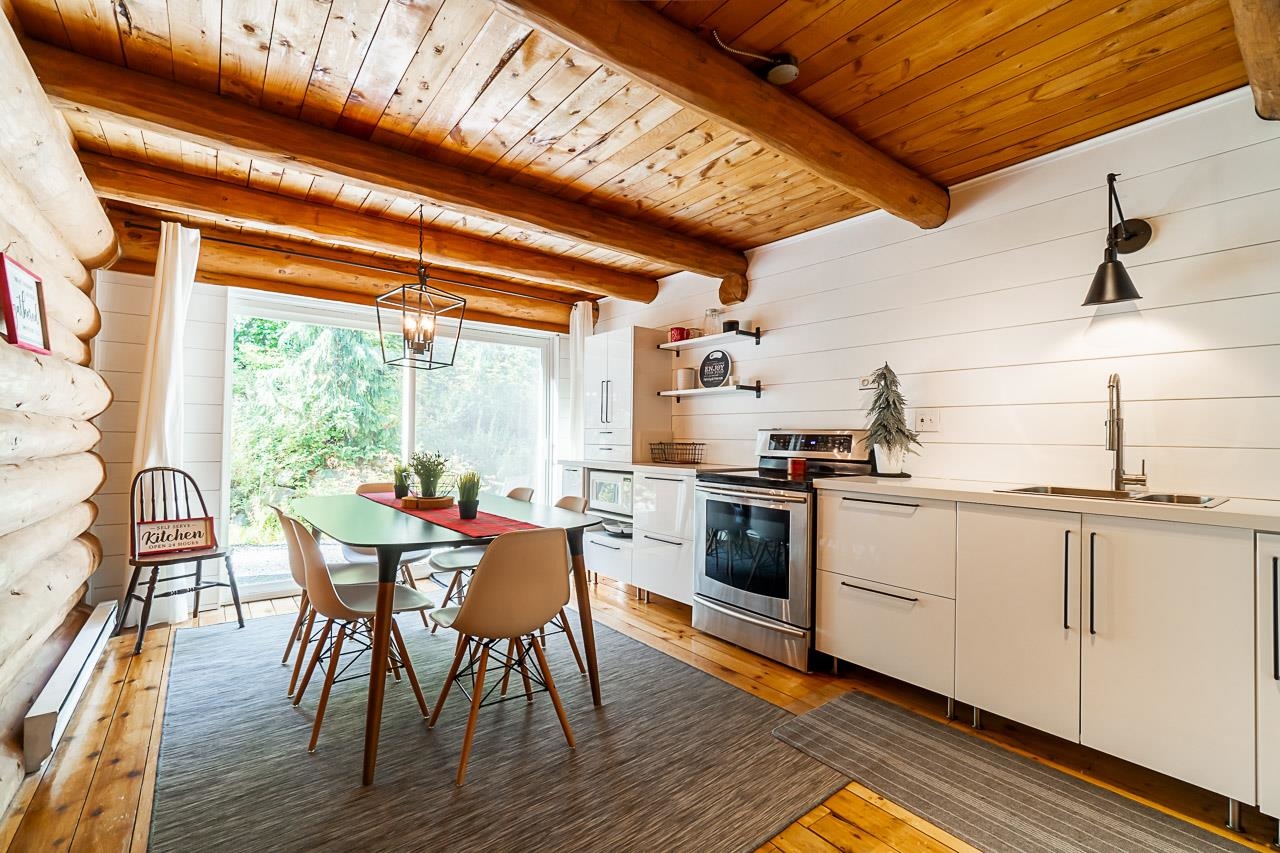 4 20619 EDELWEISS DRIVE Unit: 4