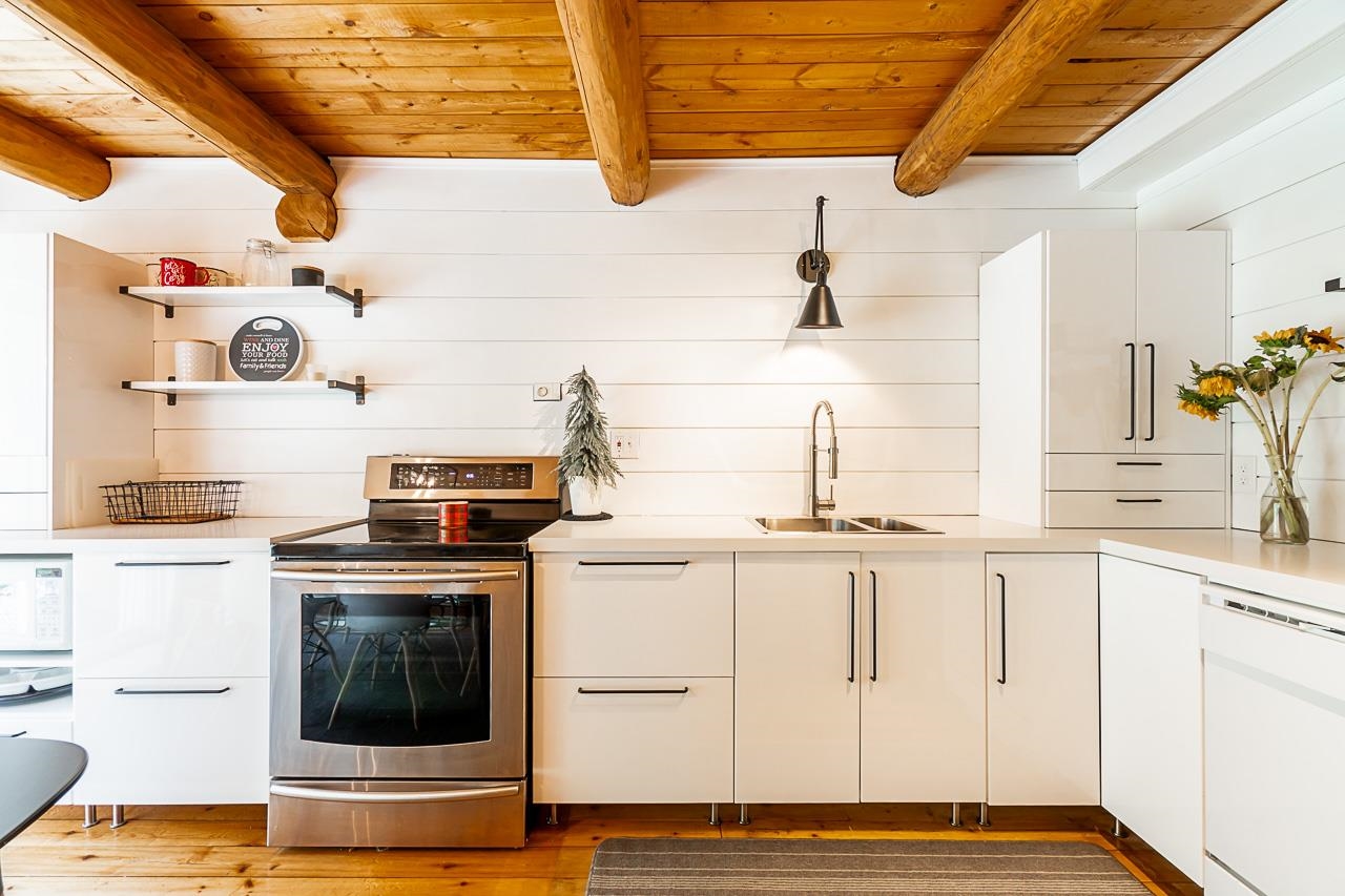 4 20619 EDELWEISS DRIVE Unit: 4