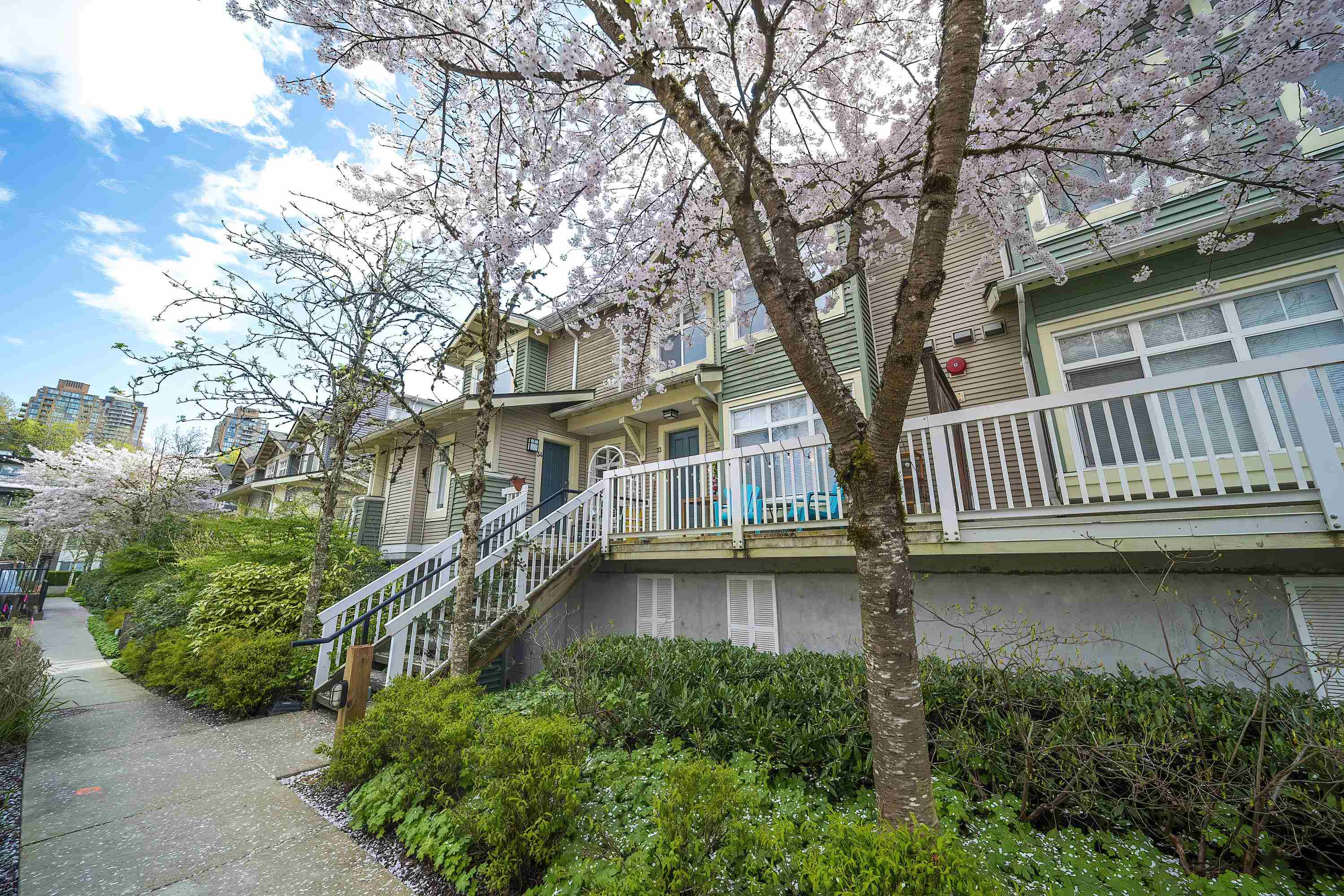 34 7428 SOUTHWYNDE AVENUE Unit: 34