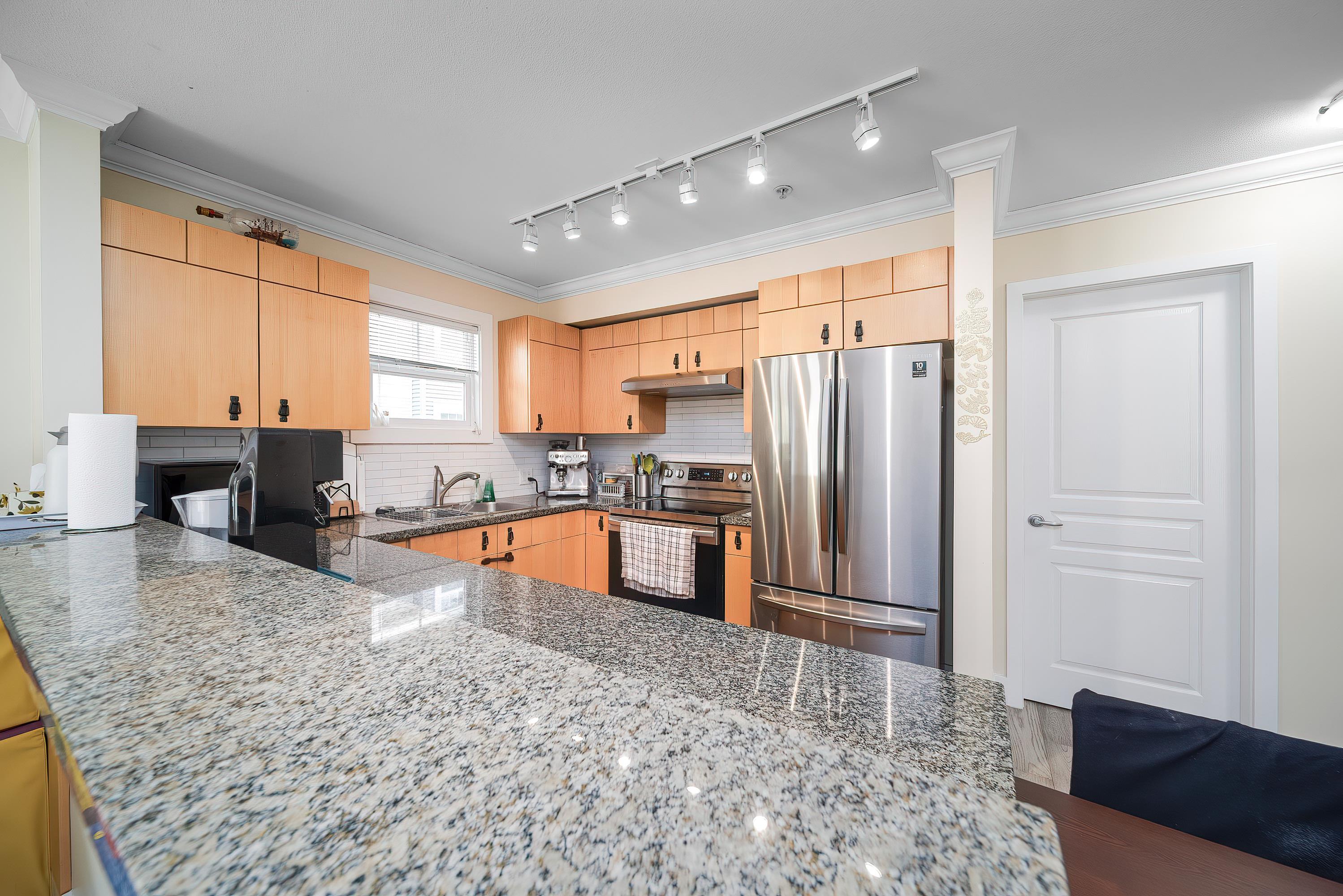 34 7428 SOUTHWYNDE AVENUE Unit: 34