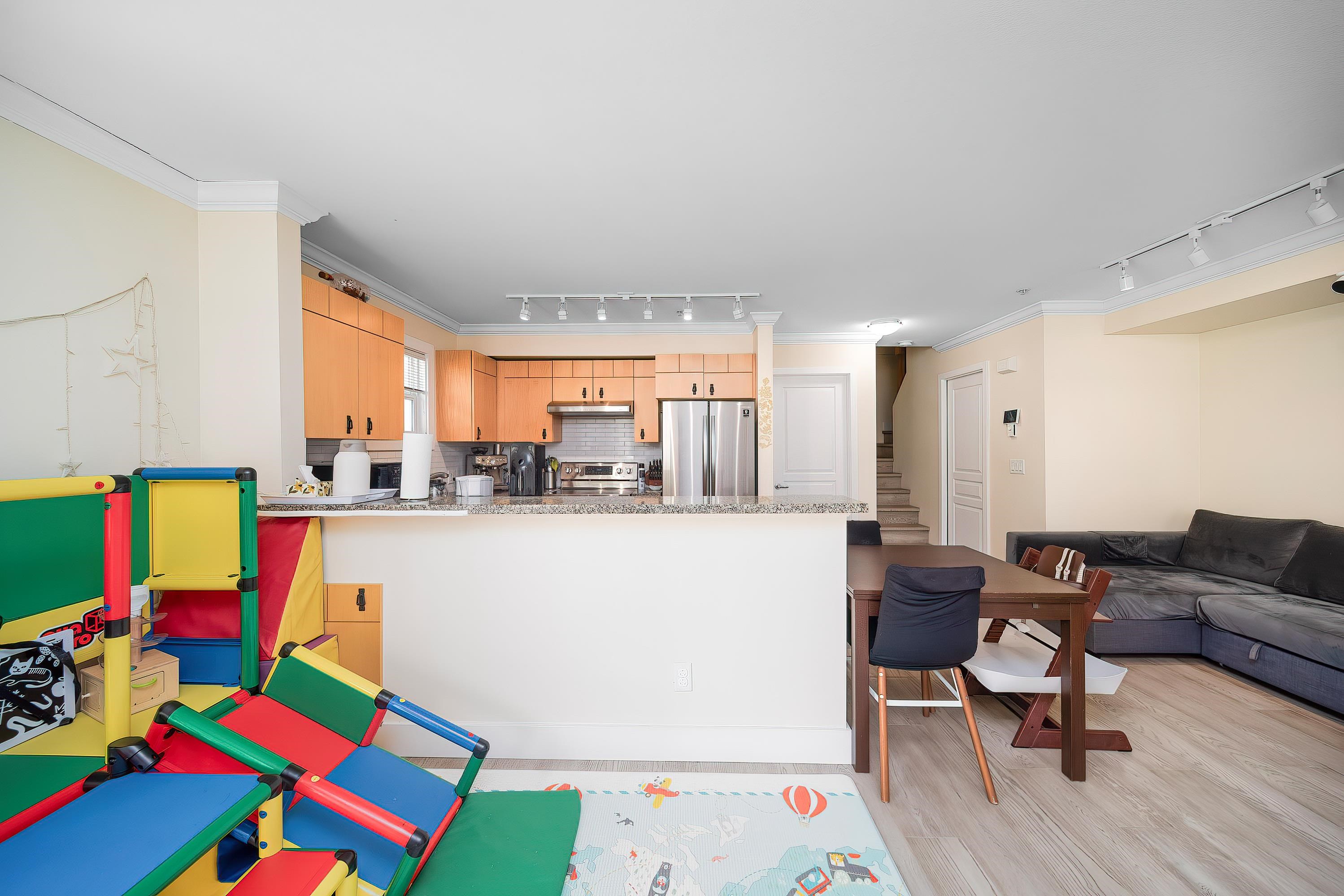 34 7428 SOUTHWYNDE AVENUE Unit: 34