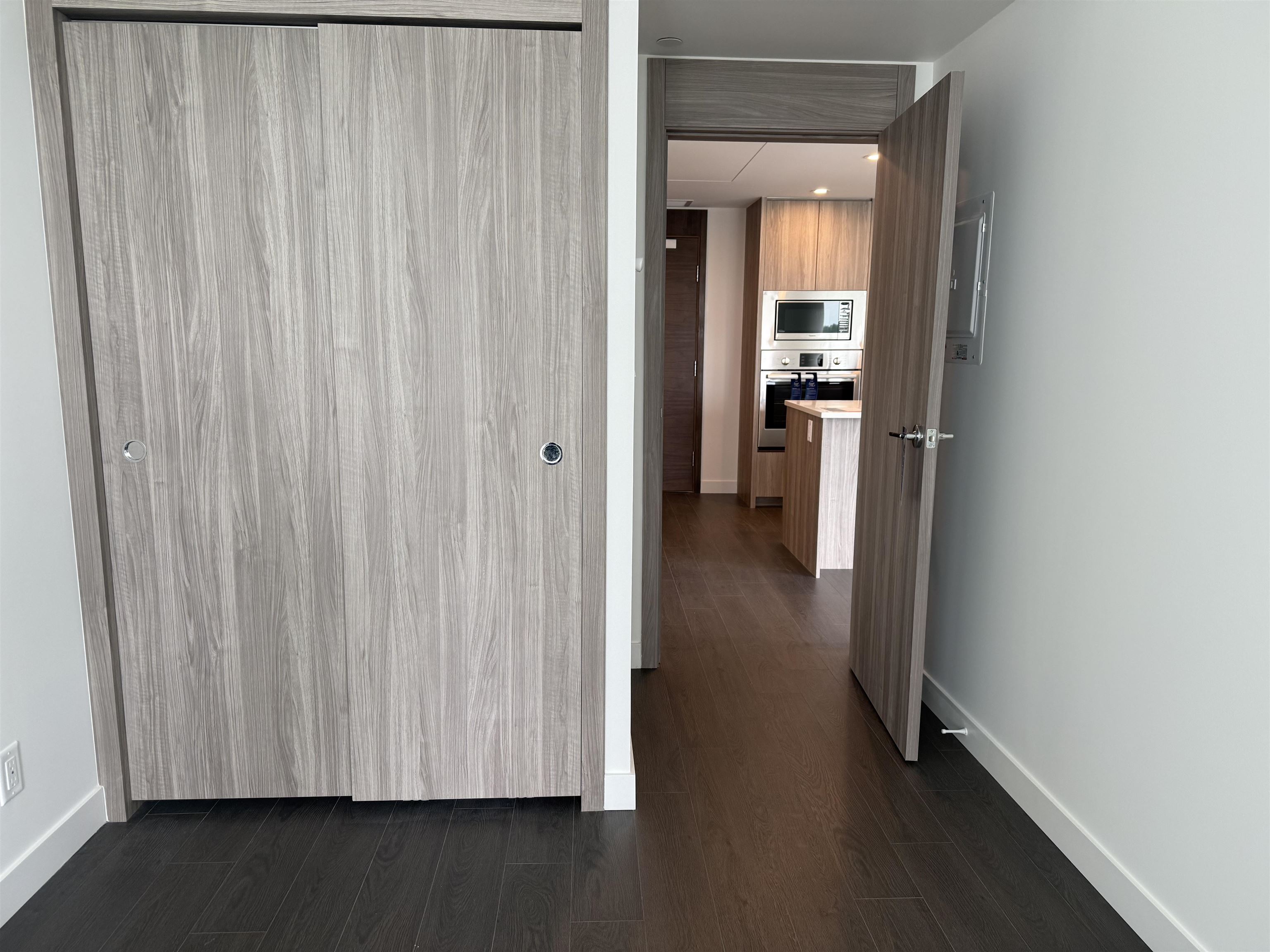 1308 13768 100 AVENUE Unit: 1308
