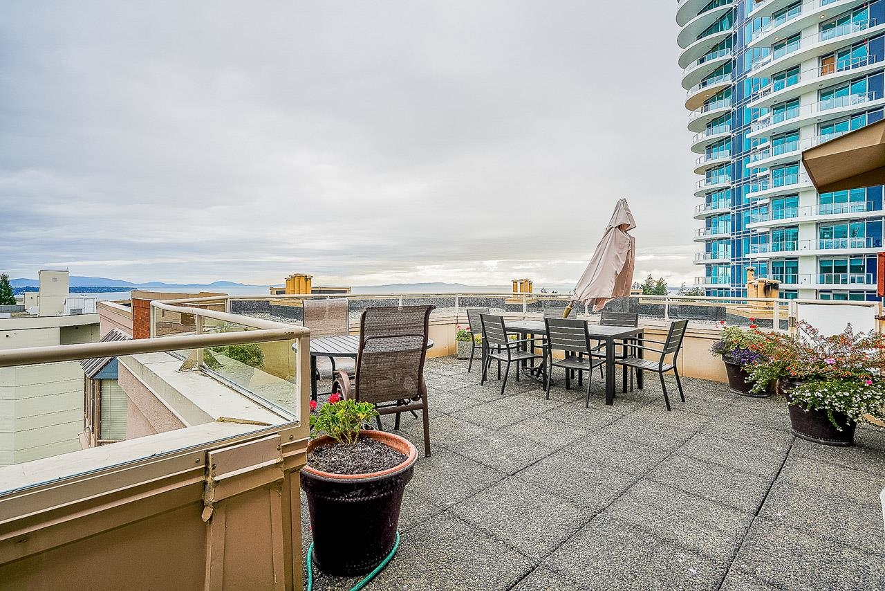 502 15111 RUSSELL AVENUE Unit: 502