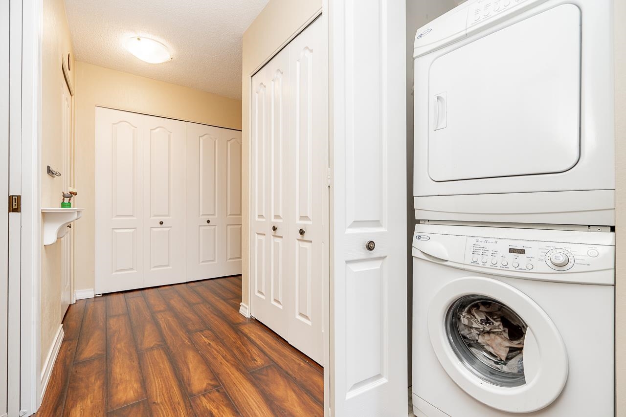 502 15111 RUSSELL AVENUE Unit: 502