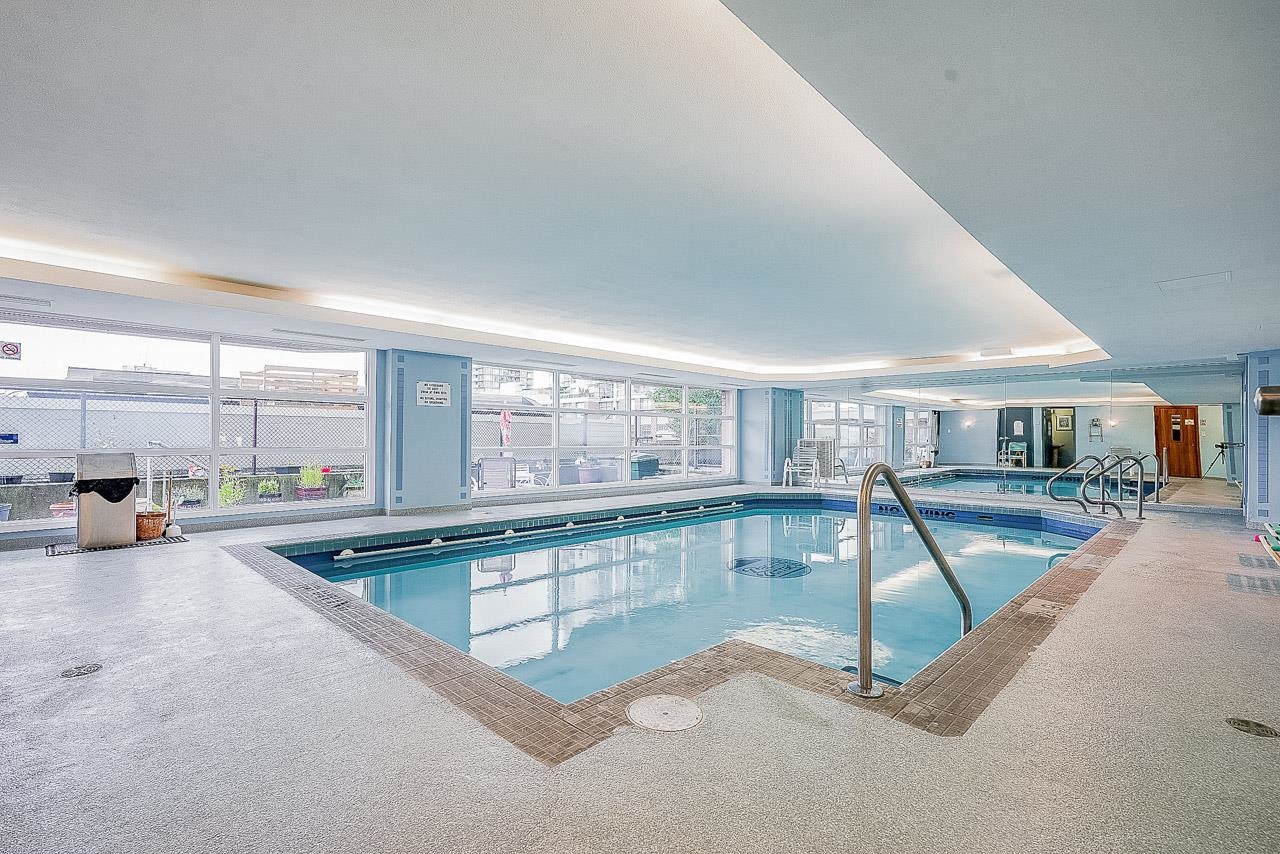 502 15111 RUSSELL AVENUE Unit: 502