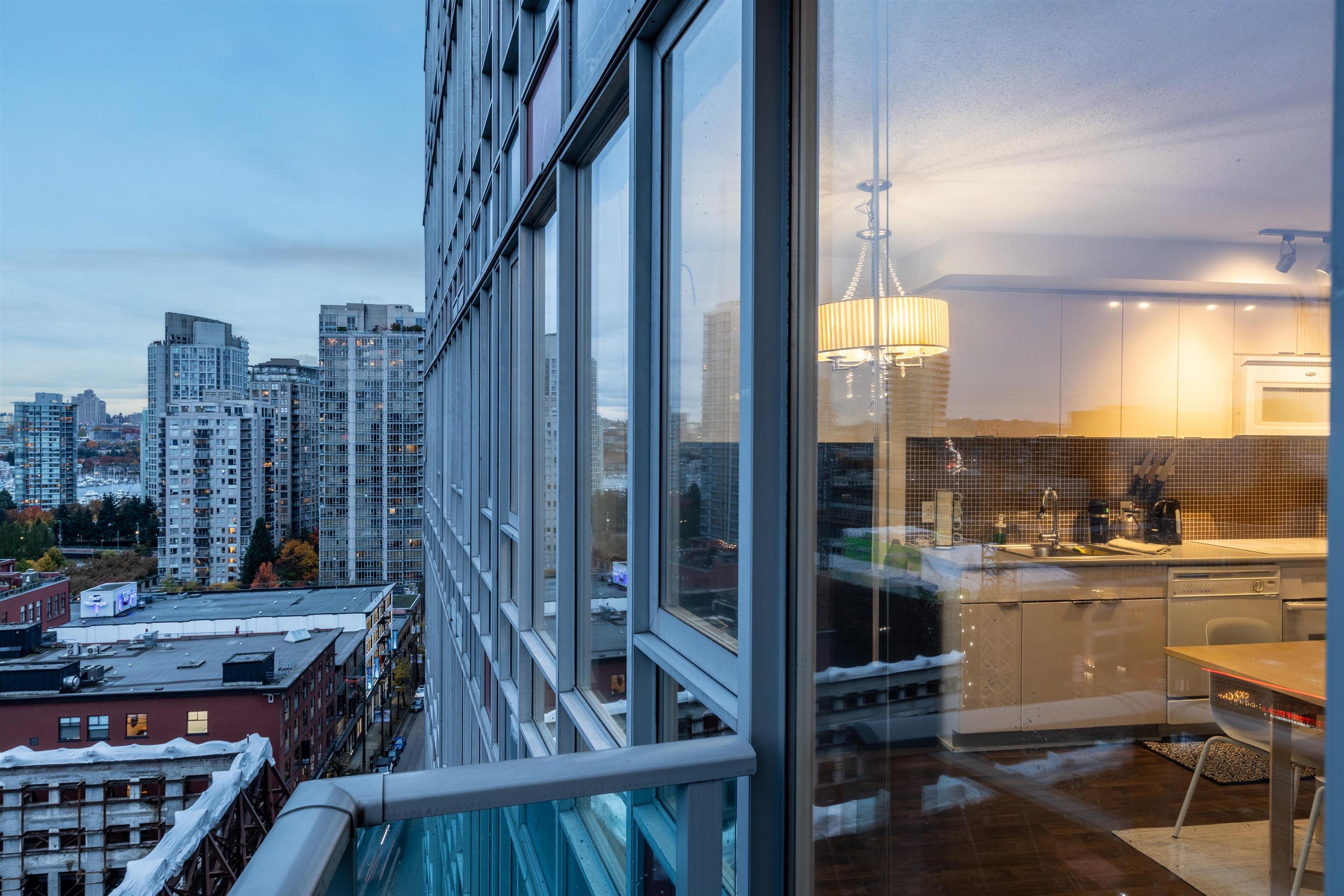 1606 233 ROBSON STREET Unit: 1606