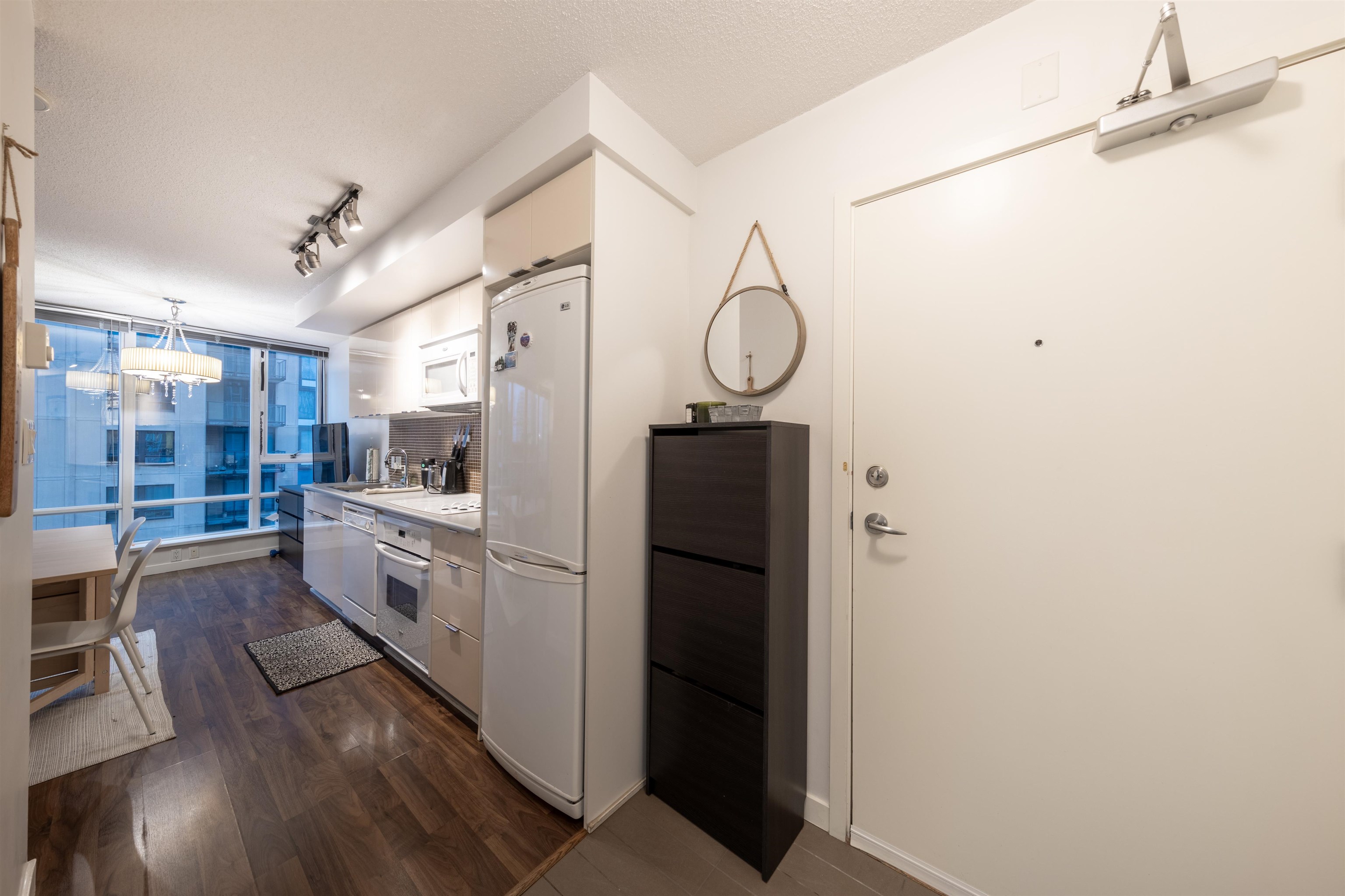 1606 233 ROBSON STREET Unit: 1606