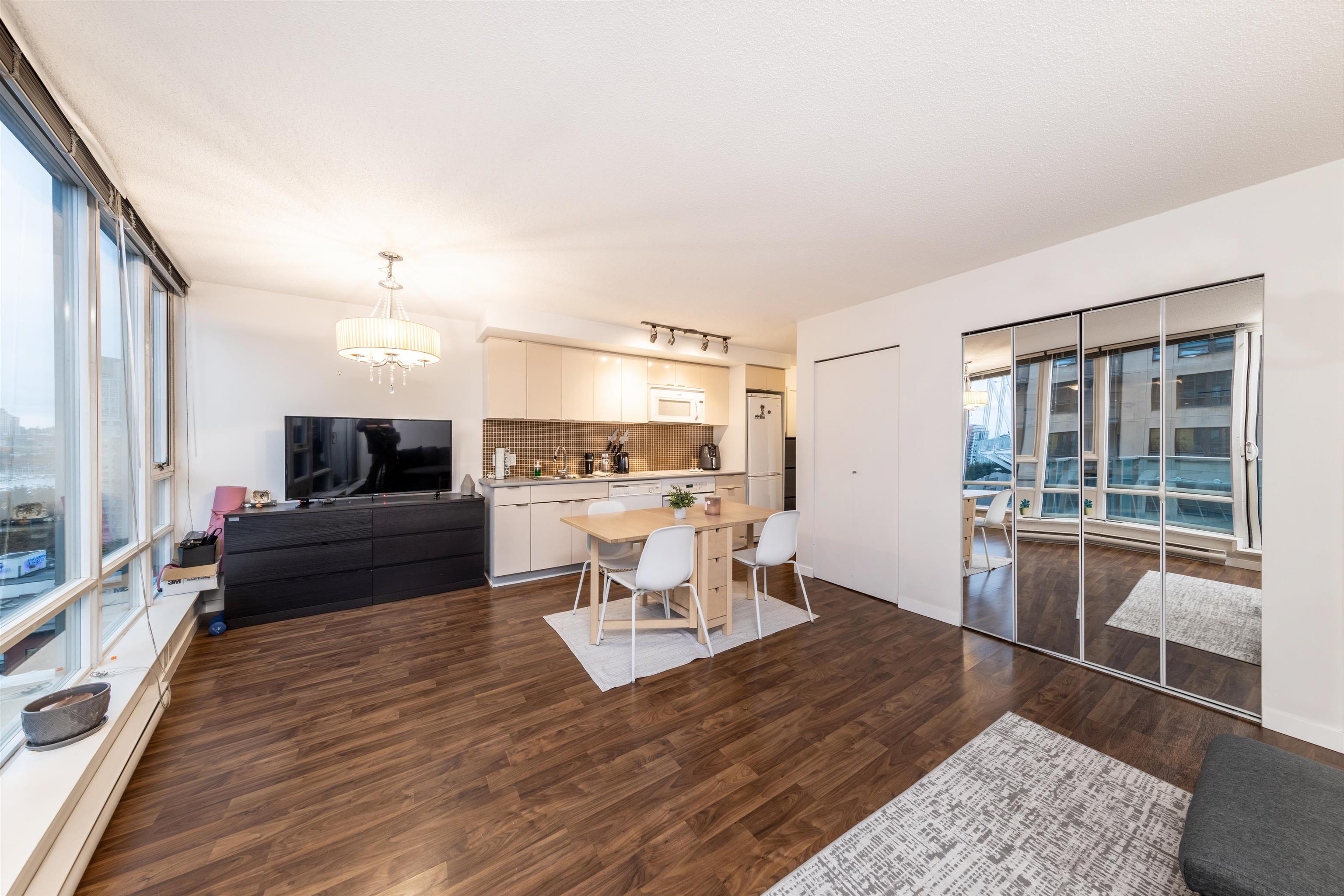 1606 233 ROBSON STREET Unit: 1606
