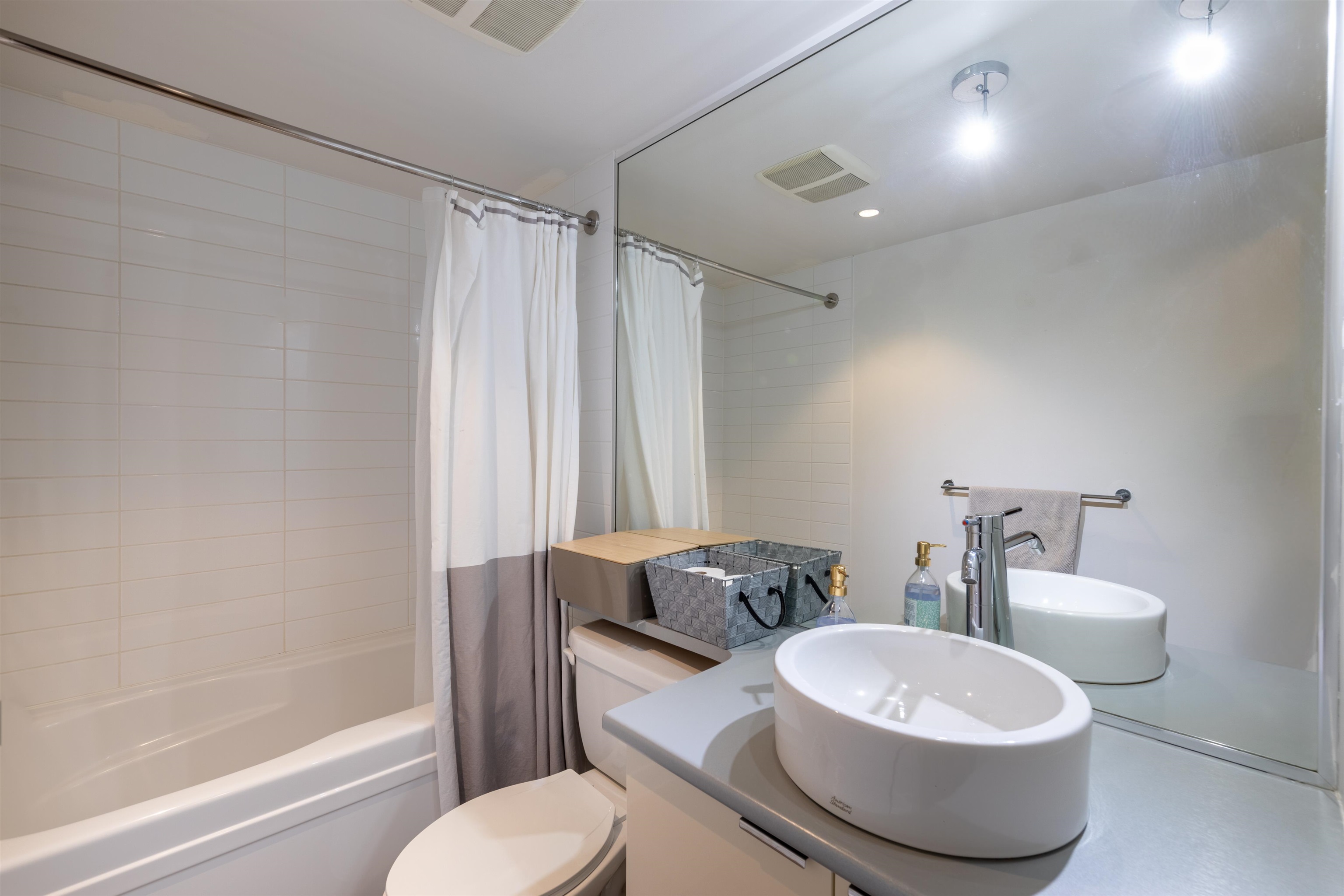 1606 233 ROBSON STREET Unit: 1606