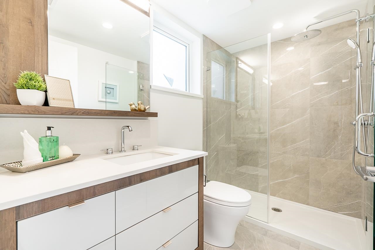5 8428 PARK ROAD Unit: 5