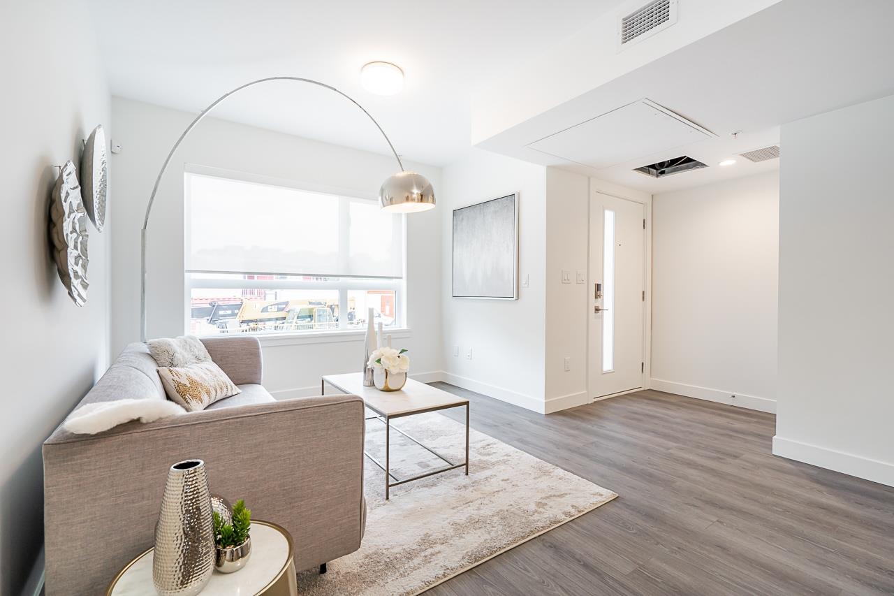 5 8428 PARK ROAD Unit: 5
