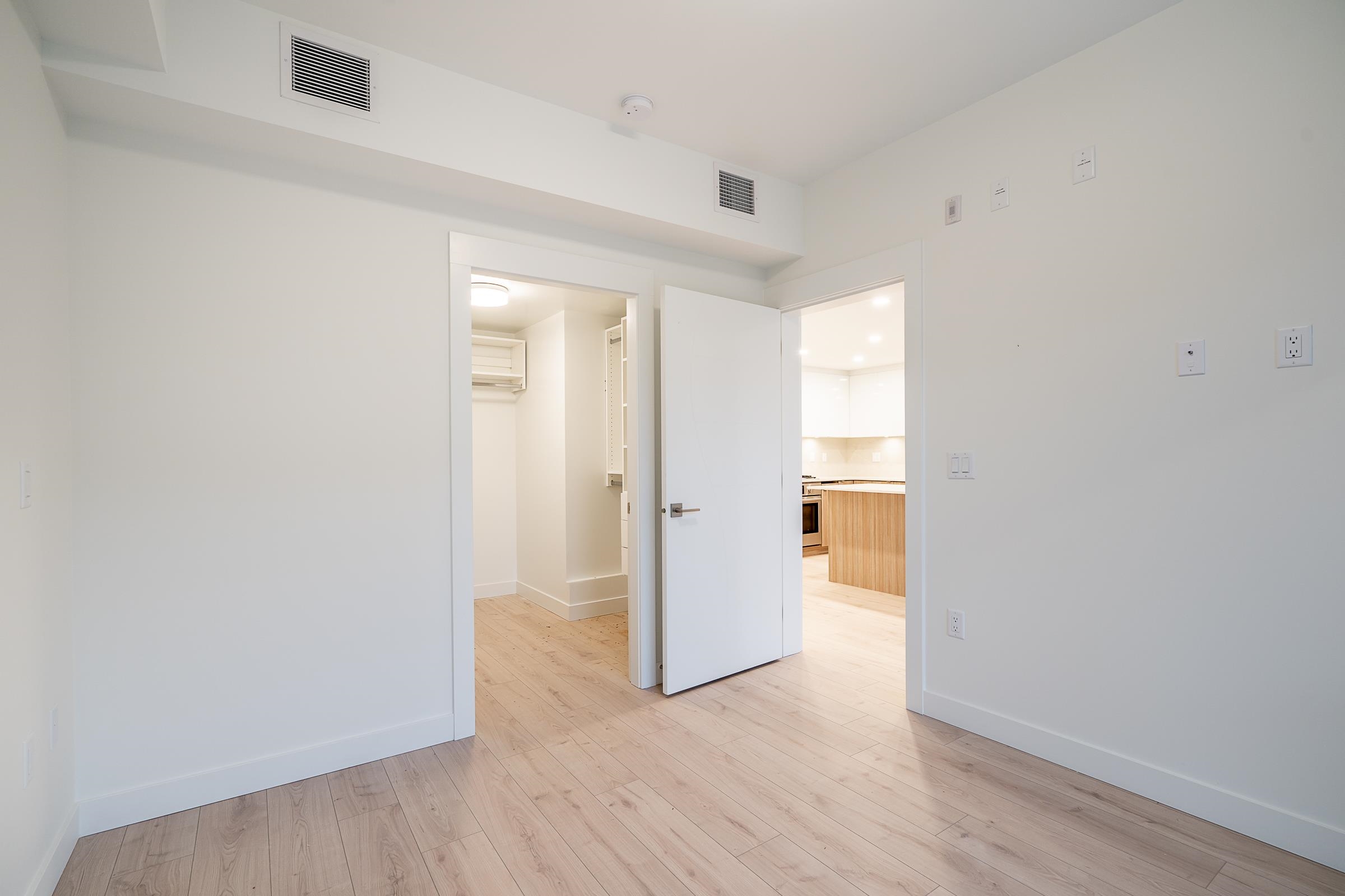 205 8428 PARK ROAD Unit: 205