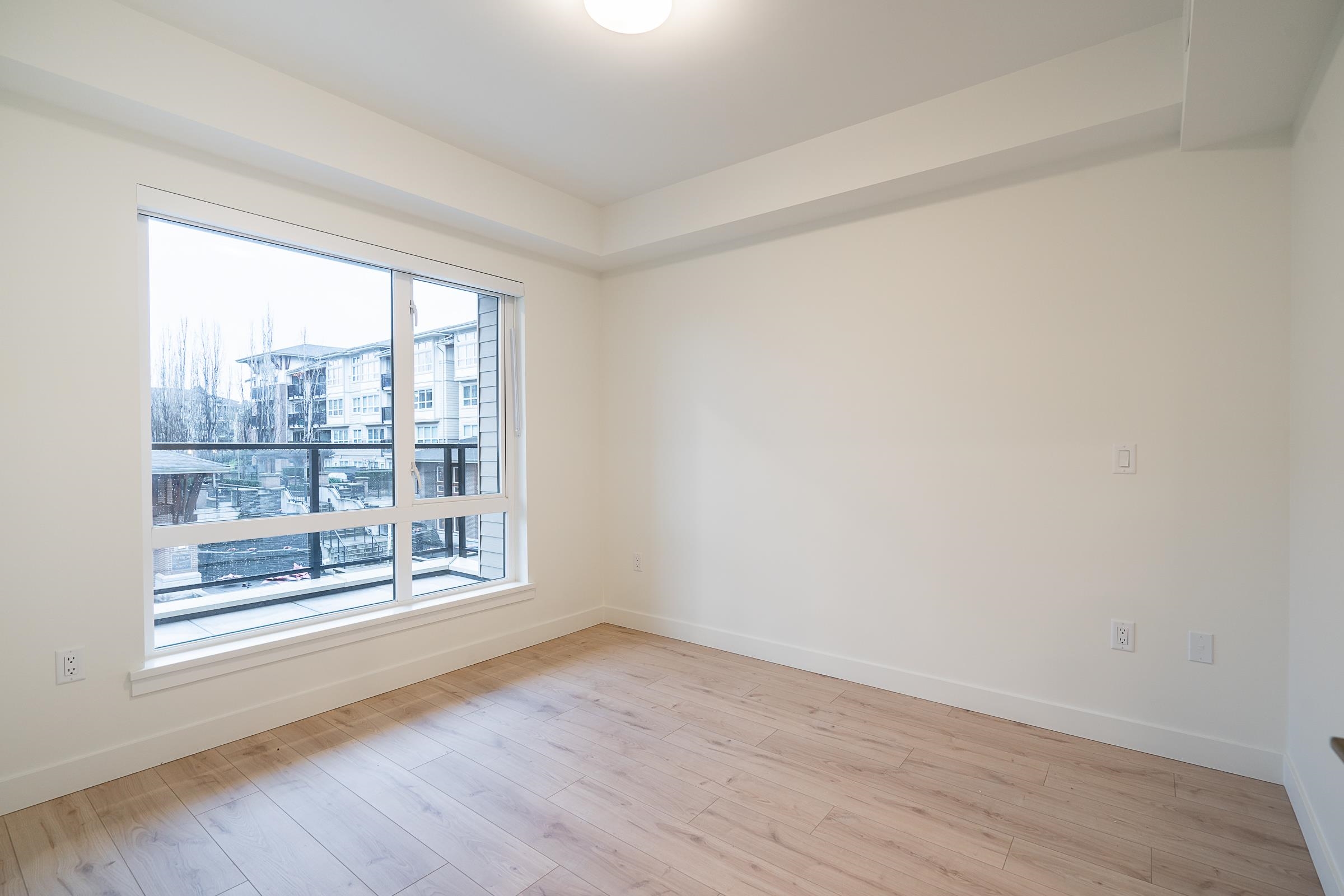 205 8428 PARK ROAD Unit: 205