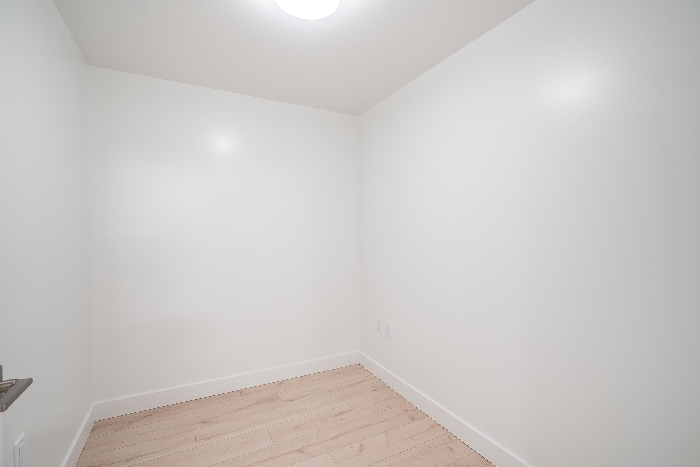 205 8428 PARK ROAD Unit: 205