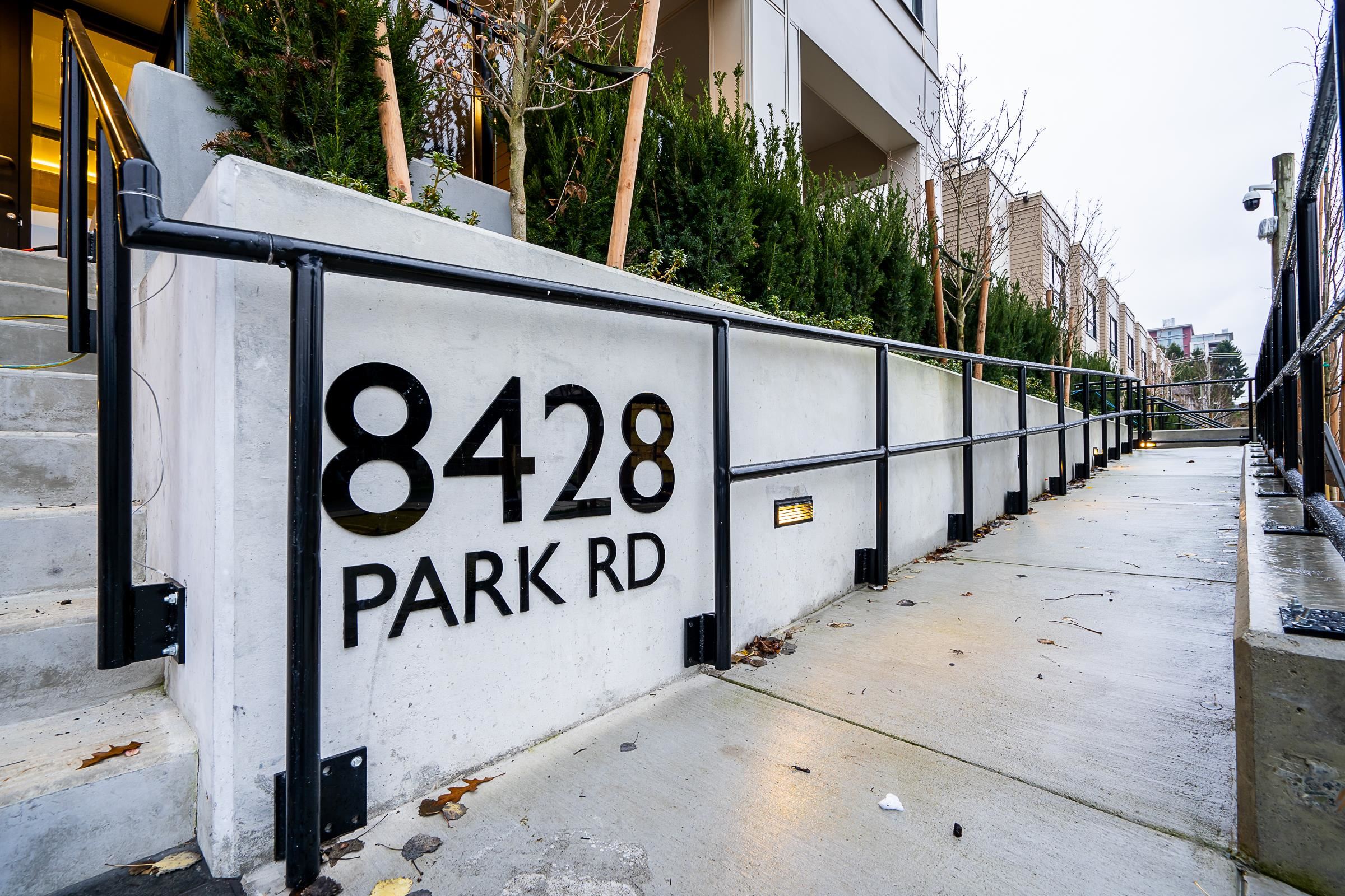 205 8428 PARK ROAD Unit: 205