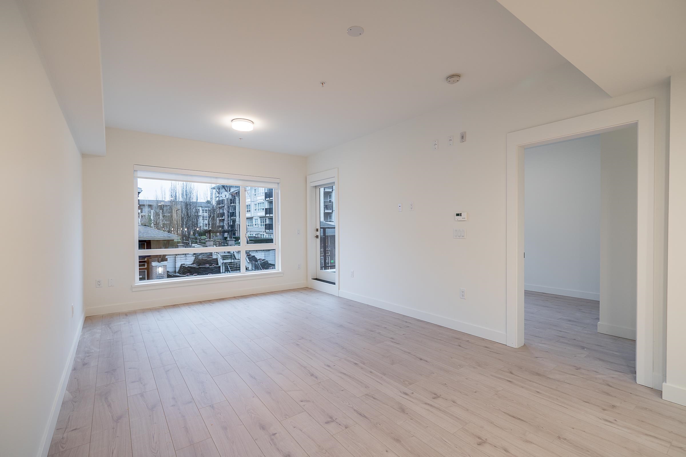 206 8428 PARK ROAD Unit: 206