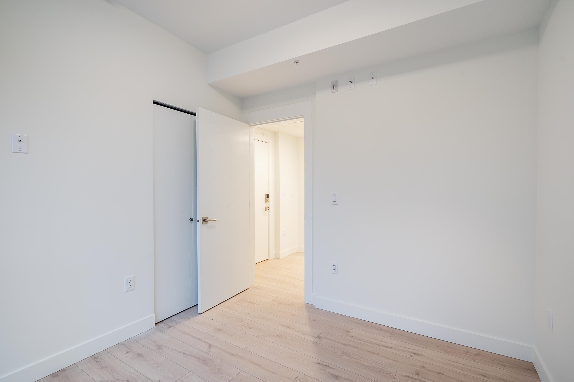 206 8428 PARK ROAD Unit: 206