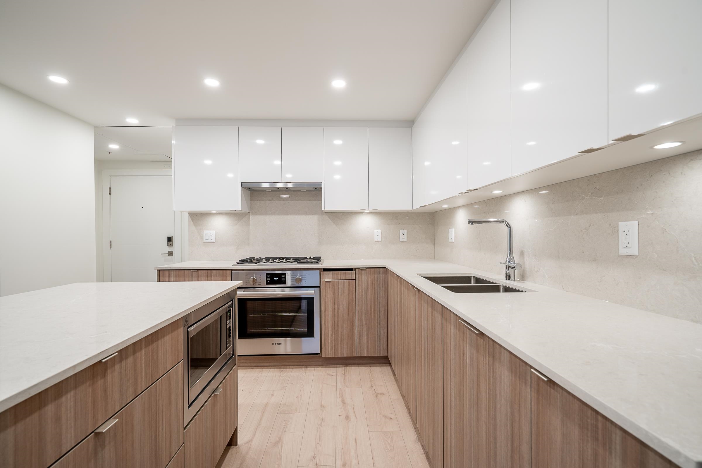 206 8428 PARK ROAD Unit: 206