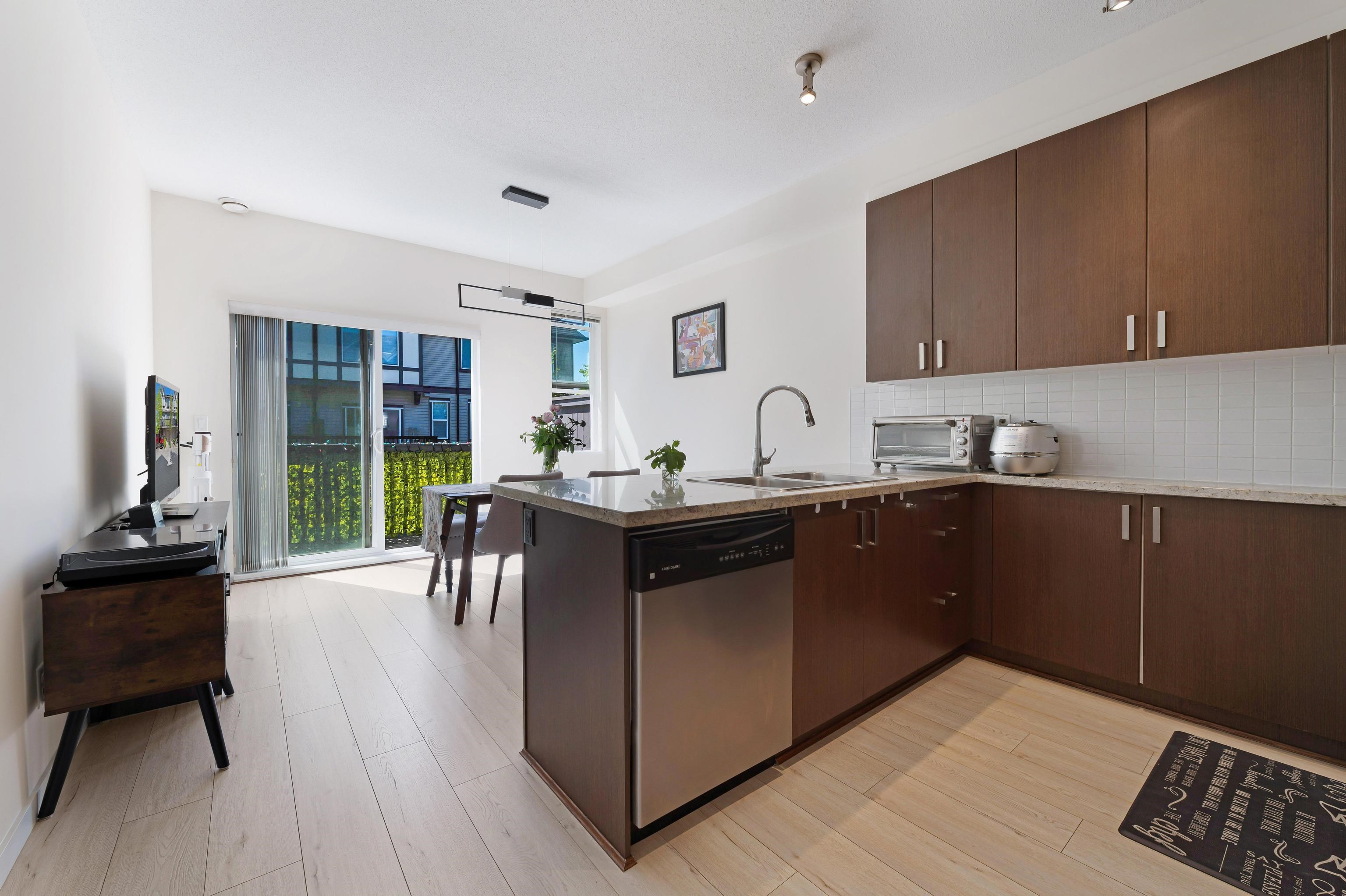 75 9566 TOMICKI AVENUE Unit: 75