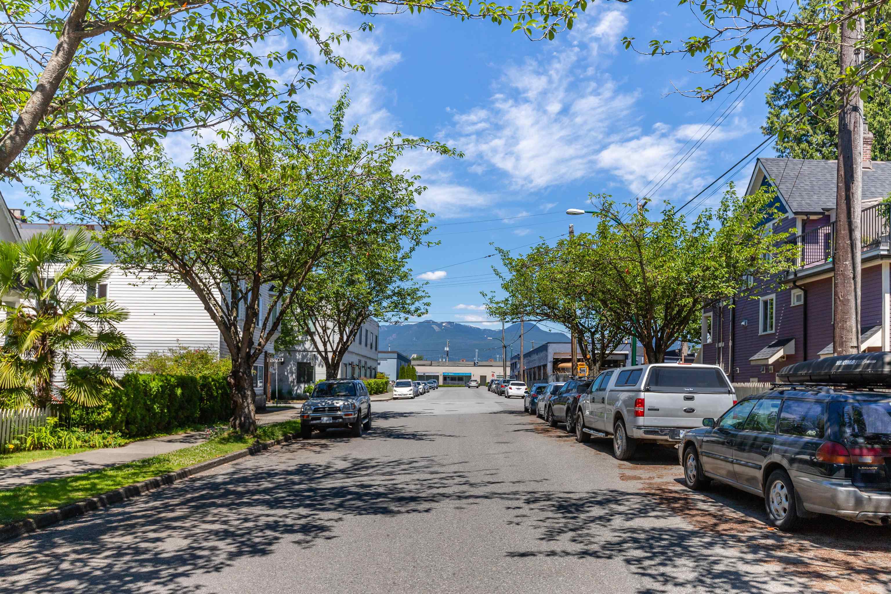 1022 ODLUM DRIVE