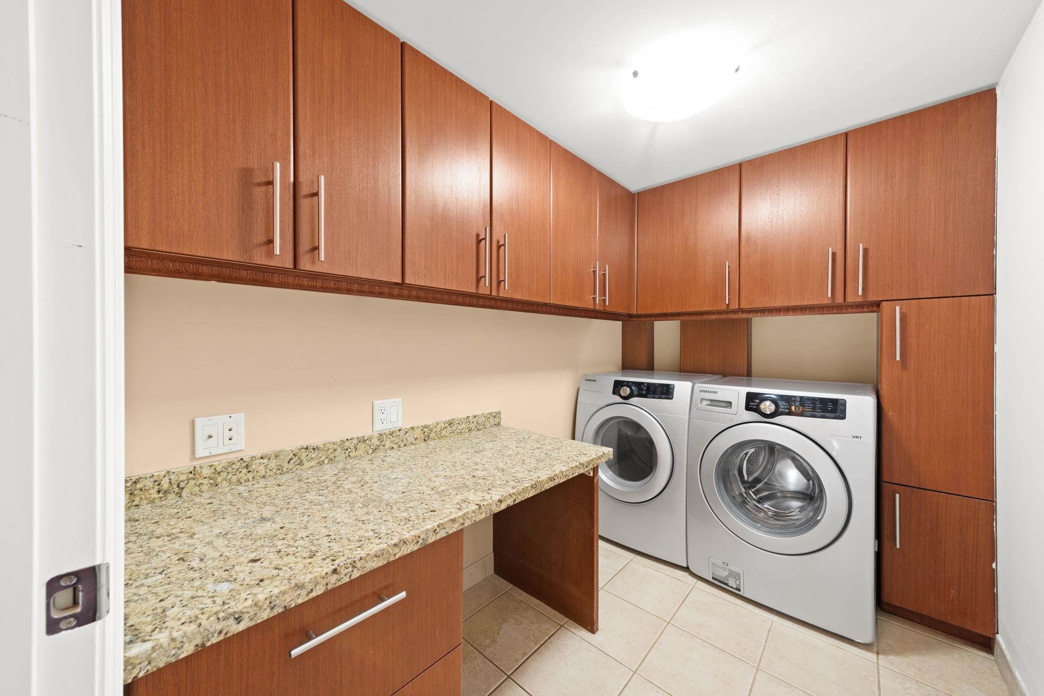 2903 2088 MADISON AVENUE Unit: 2903