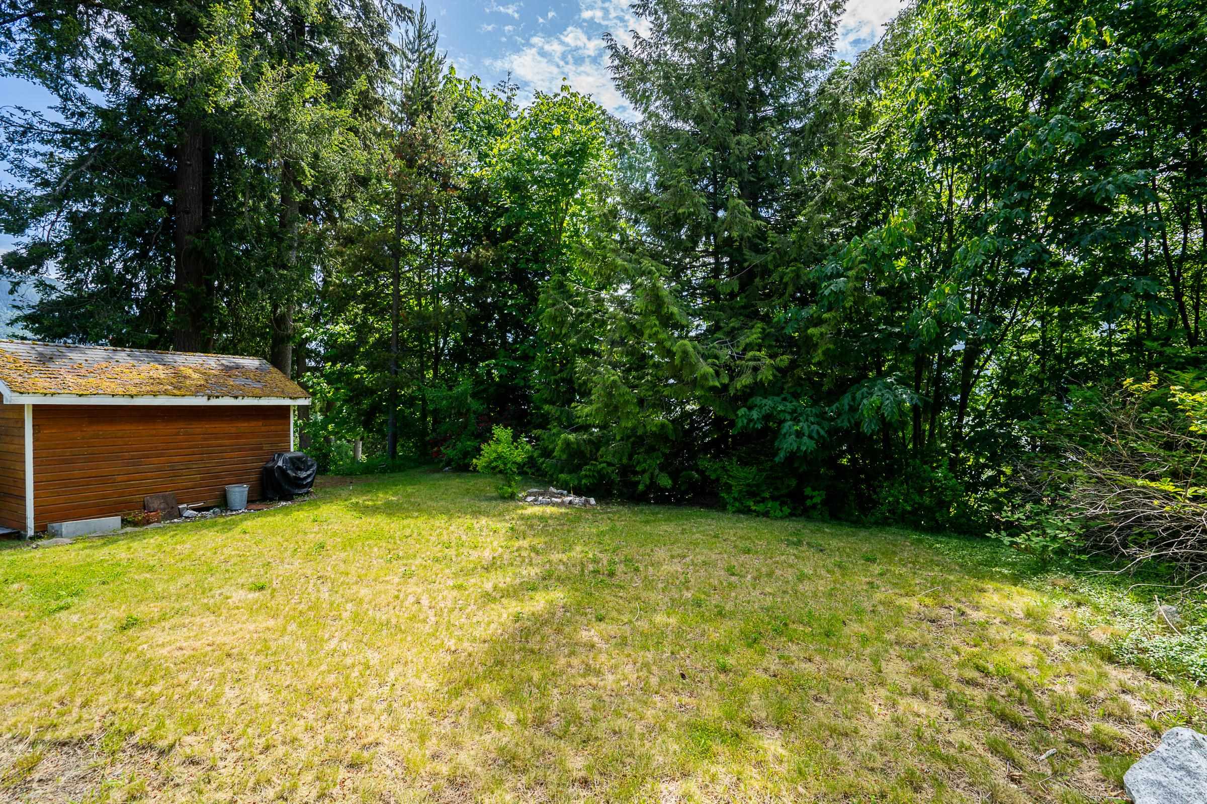 690 SHAUGHNESSY PLACE
