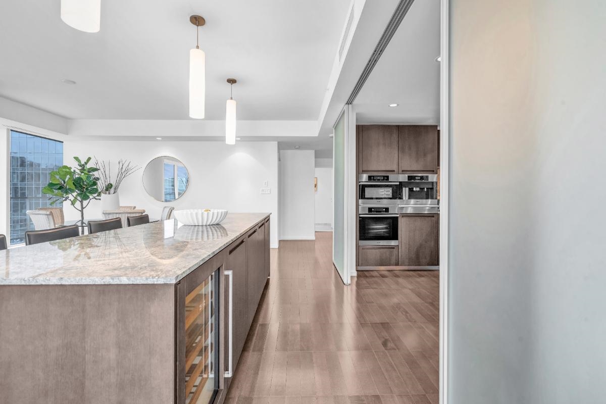 3503 1011 W CORDOVA STREET Unit: 3503